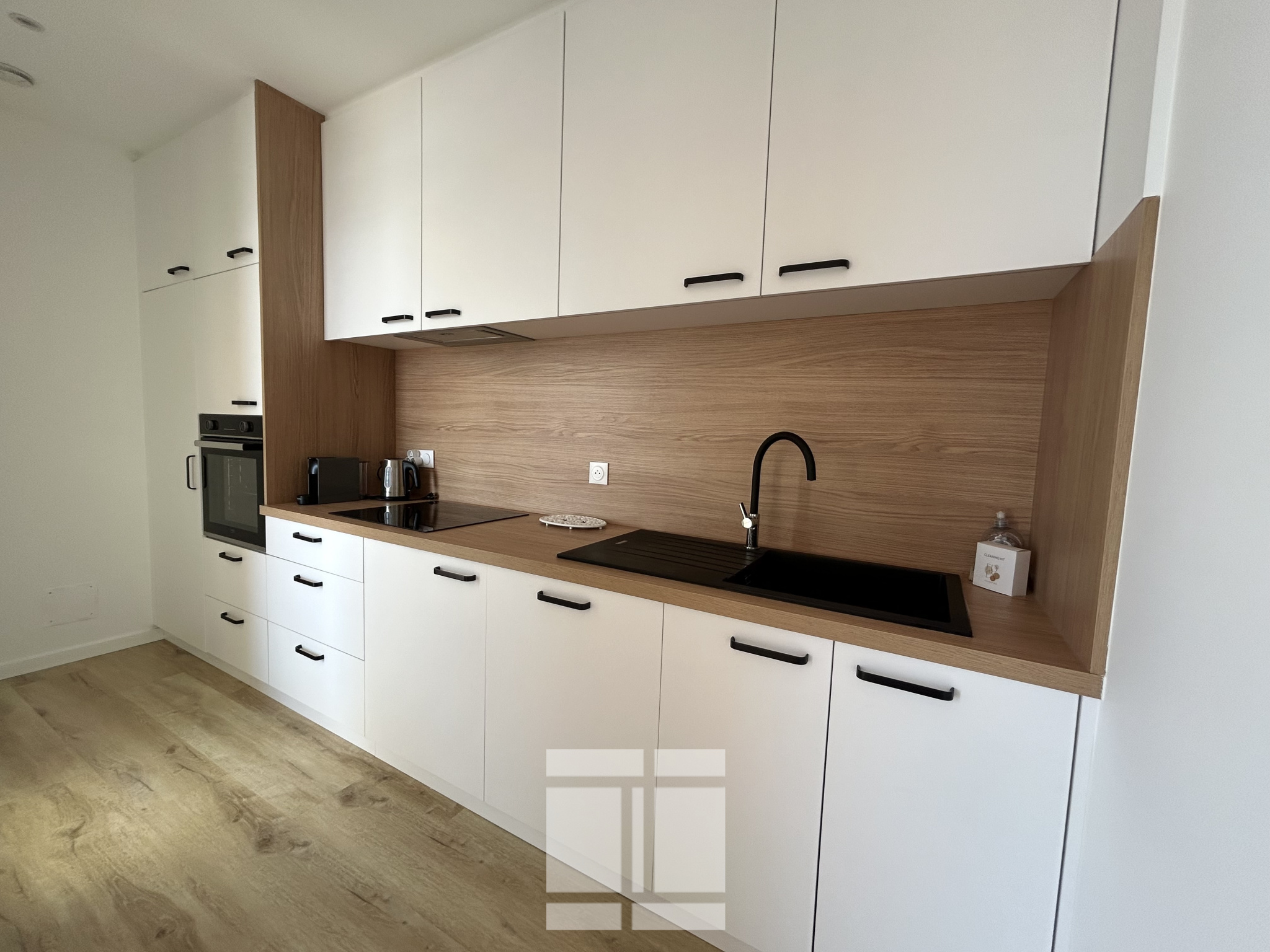 A VENDRE - APPARTEMENT VUE MER -  100M DE LA PLAGE - LUMIO