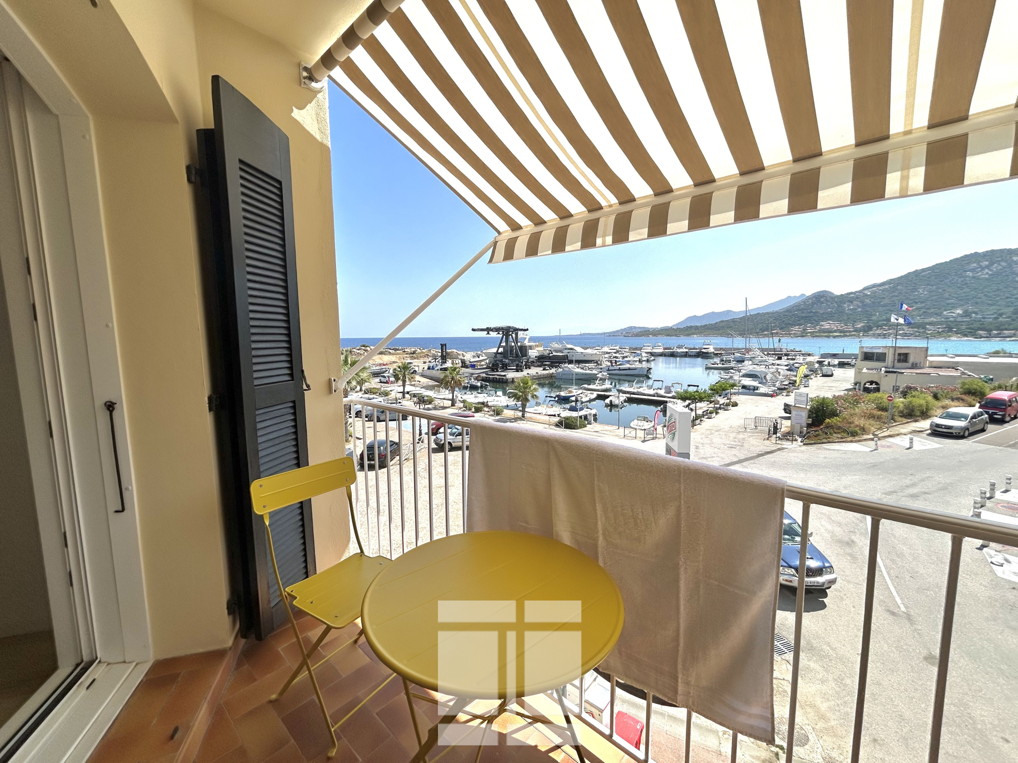 A VENDRE - APPARTEMENT VUE MER -  100M DE LA PLAGE - LUMIO