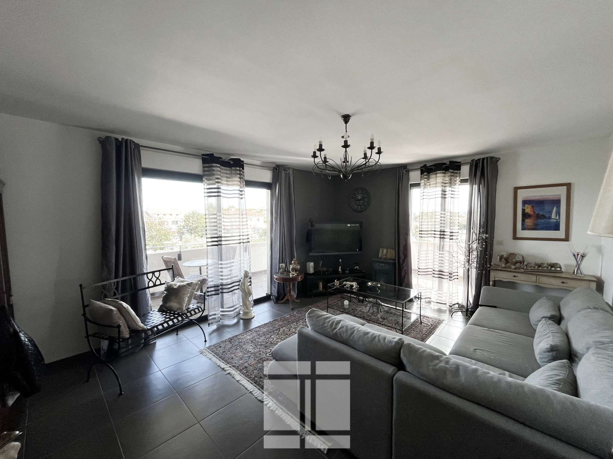 BORGO - VUE DEGAGEE, TERRASSE 50M2