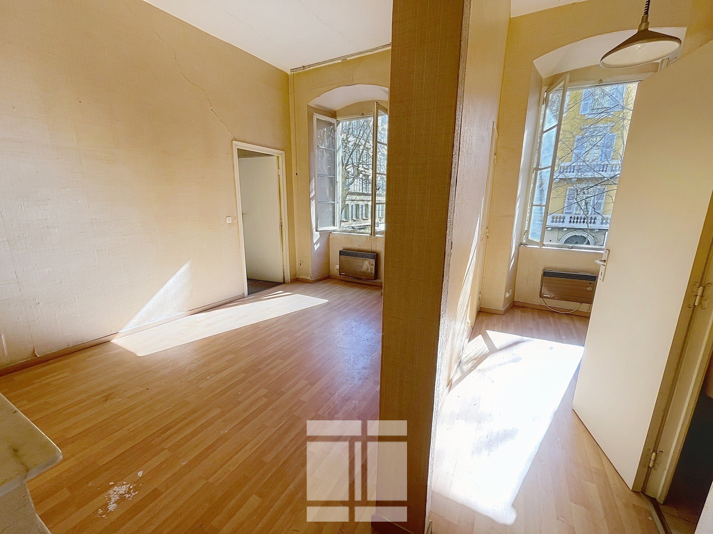 HYPER CENTRE DE BASTIA - F5 DE 130M2 AVEC ASCENSEUR