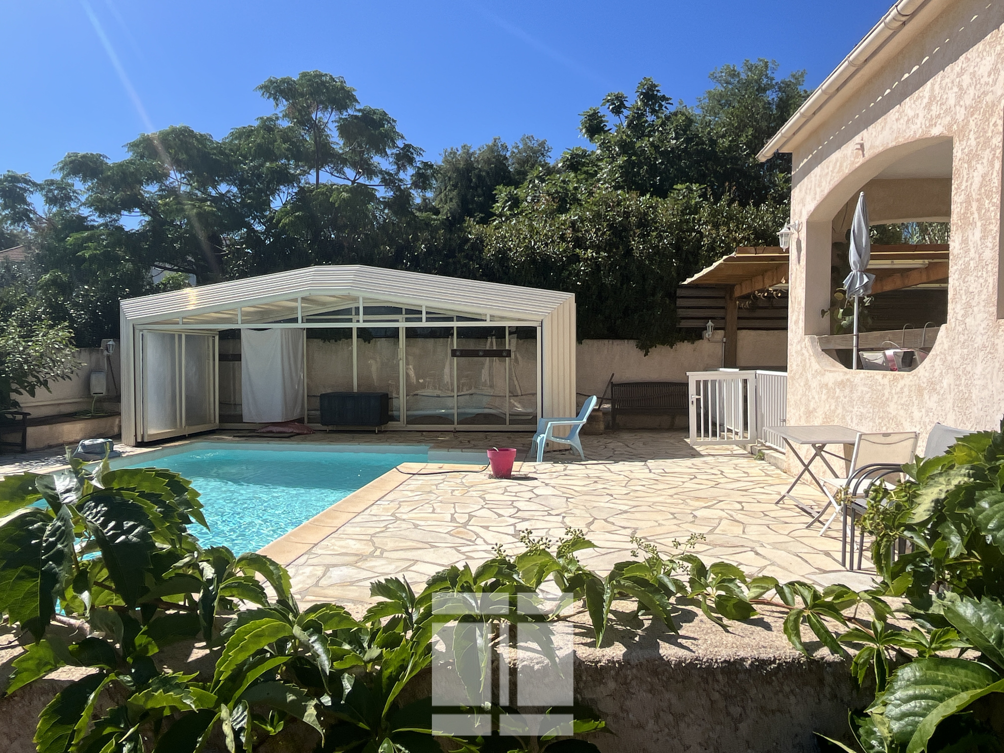 BIGUGLIA - VILLA DE 225M2 AVEC PISCINE