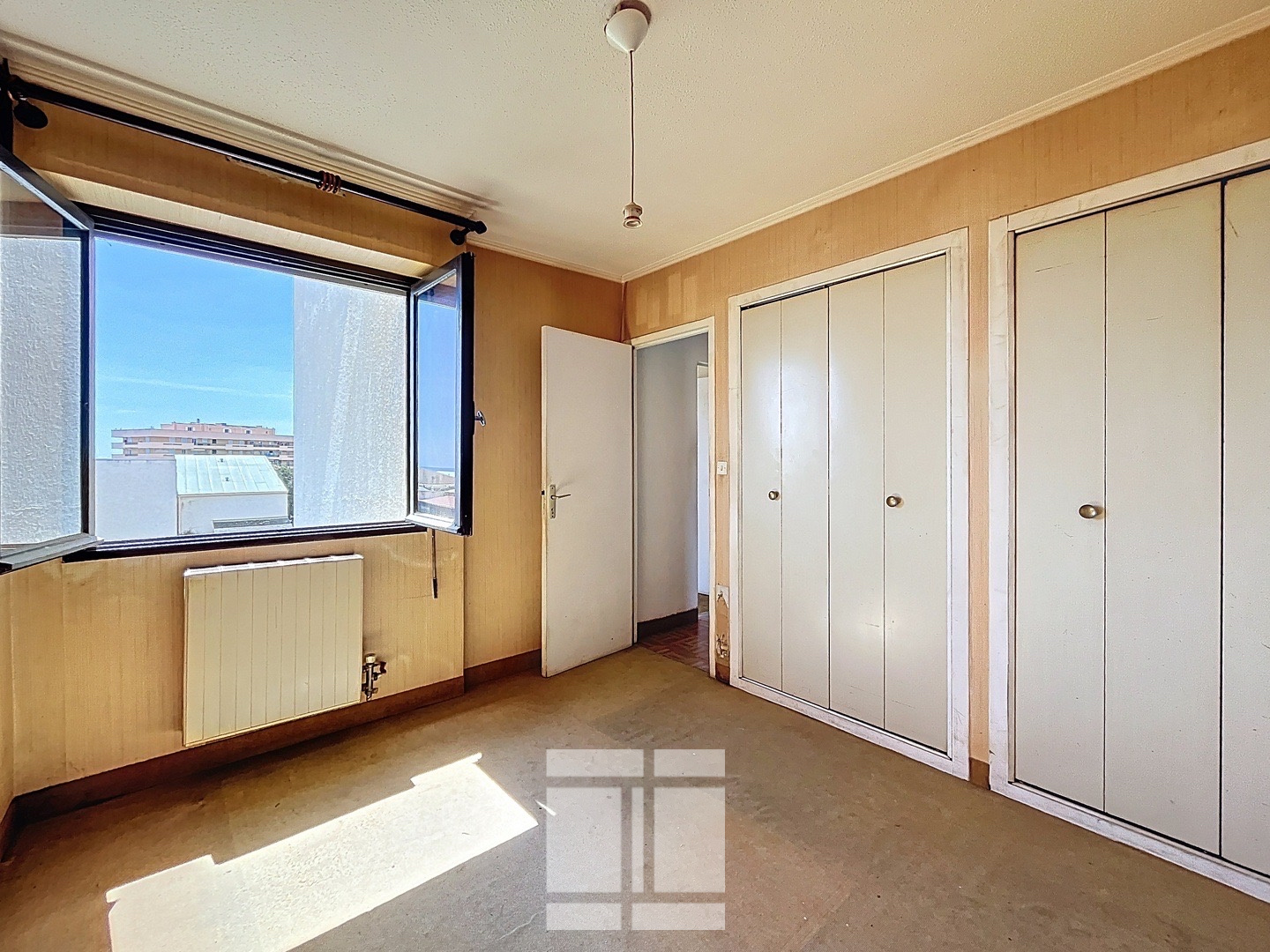 BASTIA SUD - MONTESORO T3 A RENOVER AVEC CAVE ET GARAGE