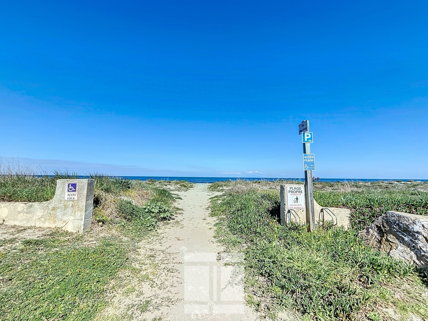 RÉSIDENCE EN BORD DE MER - F3 AVEC TERRASSE