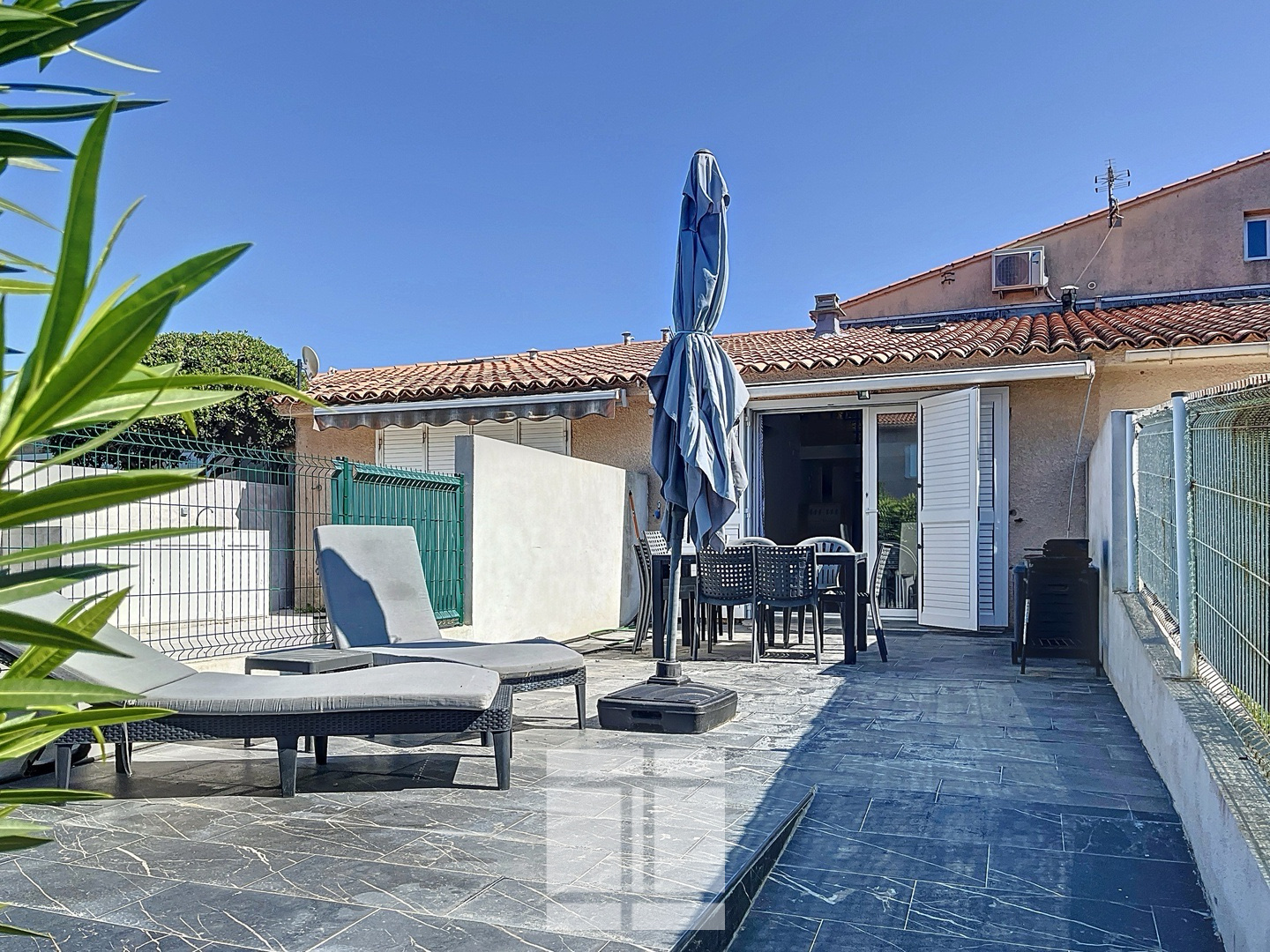 RÉSIDENCE EN BORD DE MER - F3 AVEC TERRASSE