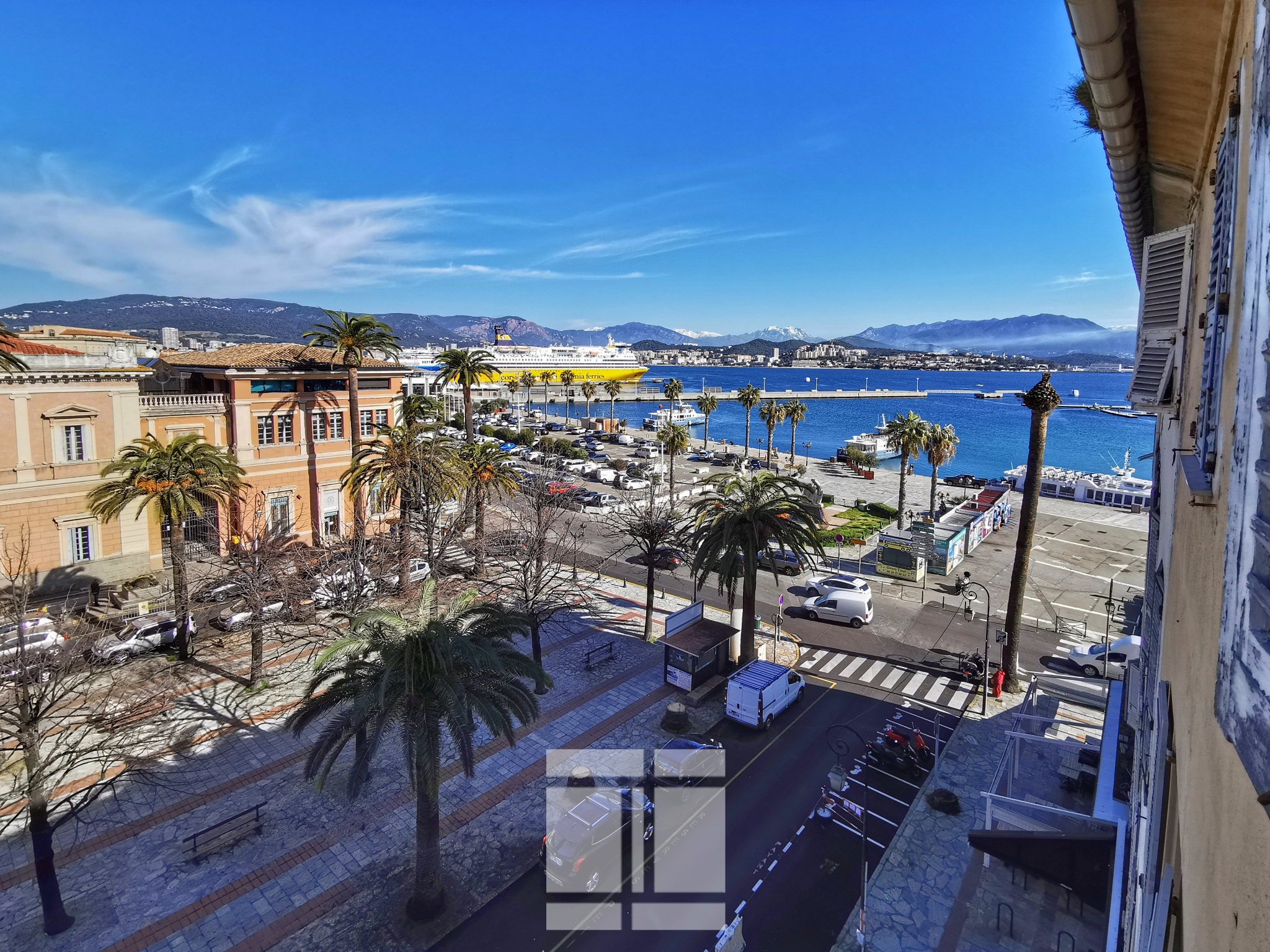 F2 AJACCIO : PLACE FOCH
