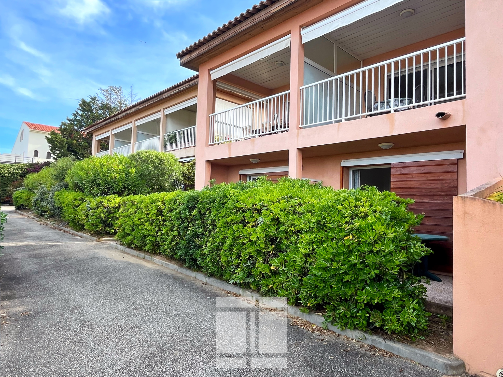 À vendre   Duplex avec vue mer à Porticcio (commune d'Albitreccia)