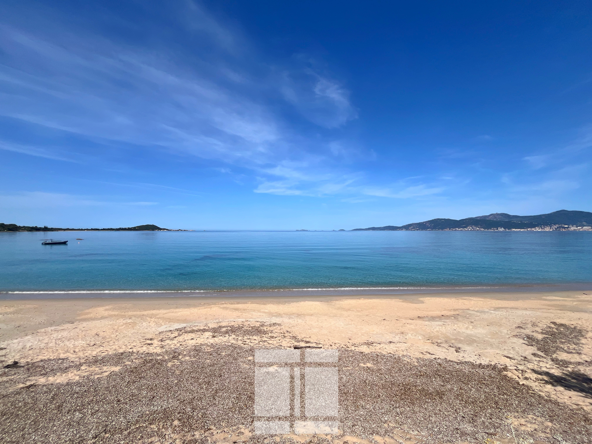 À vendre   Duplex avec vue mer à Porticcio (commune d'Albitreccia)