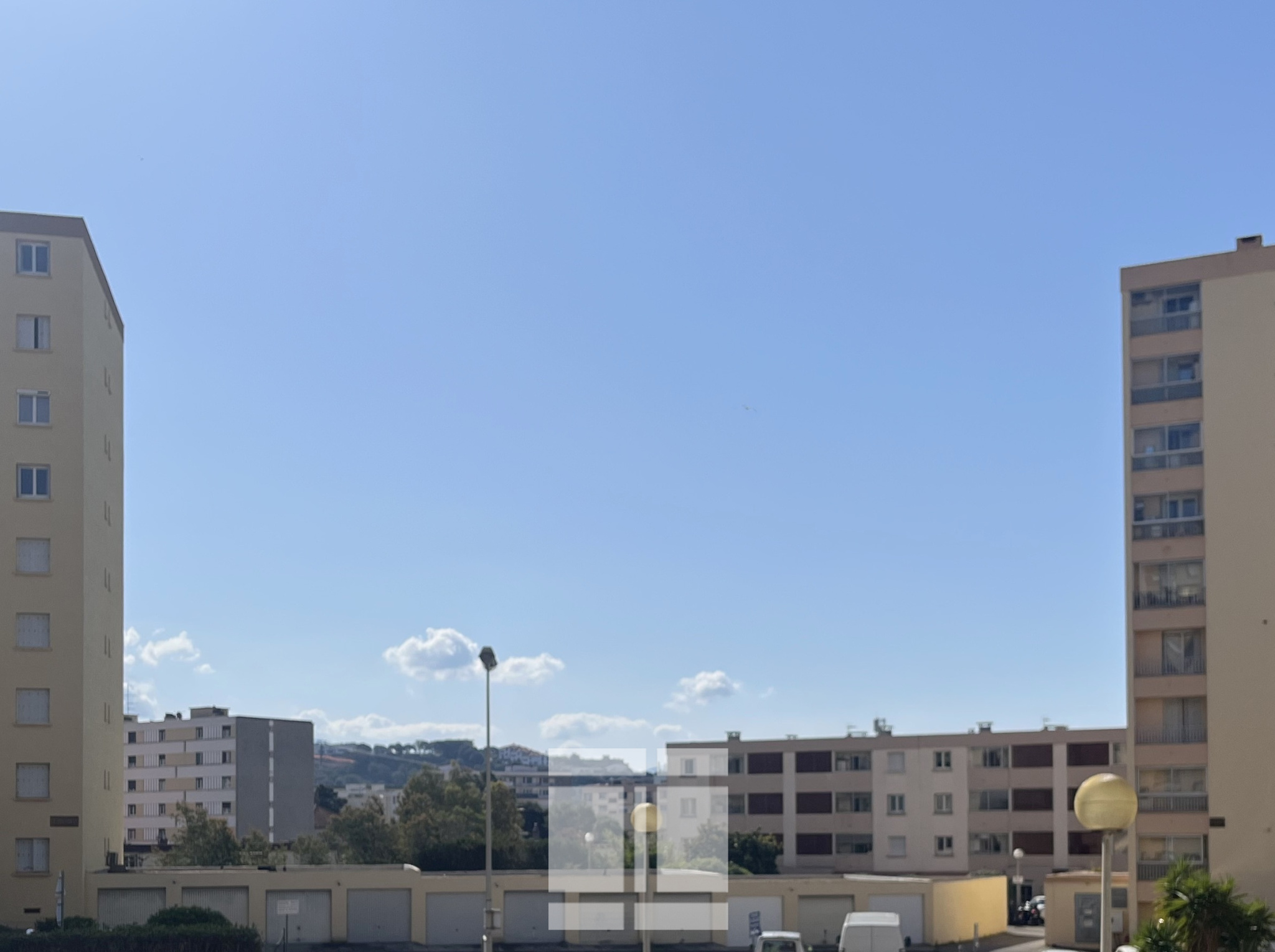 AJACCIO - GRAND F3 ENTREE DE VILLE DE 72M2