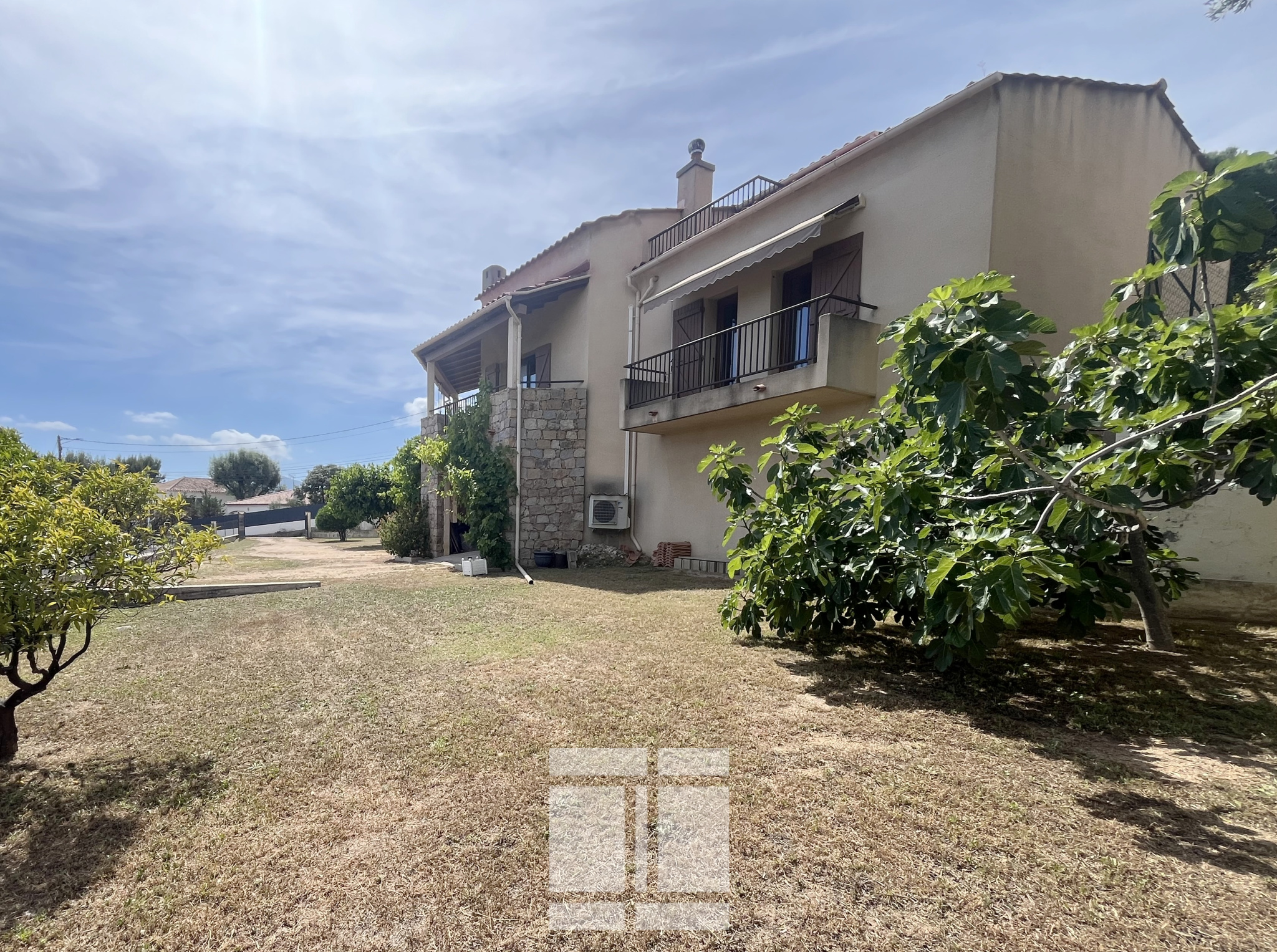AFA -  VILLA DE CHARME INDIVIDUELLE AVEC UN TERRAIN DE 1500 M2