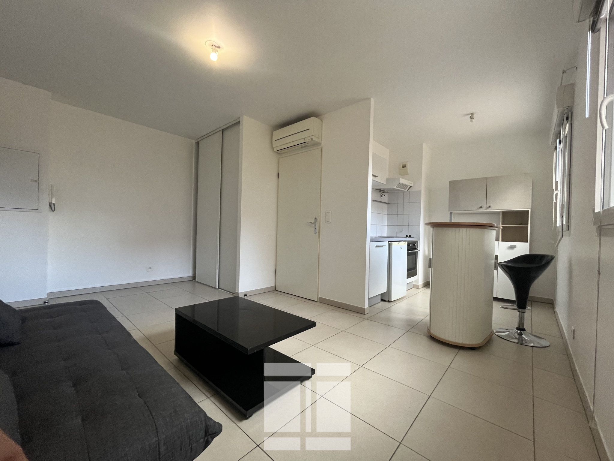 STUDIO IDEAL POUR INVESTISSEUR
