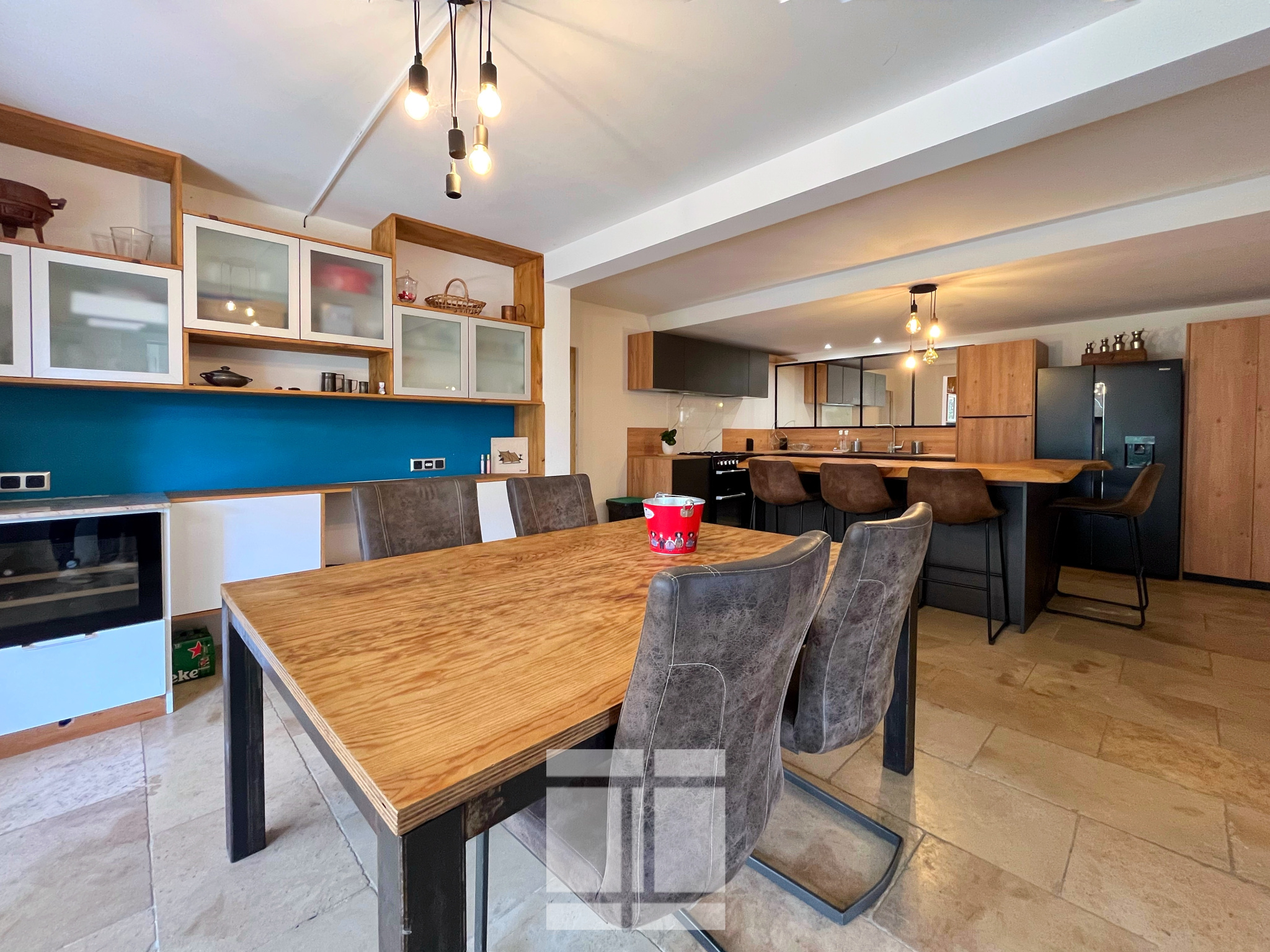 Coup de cœur à  Sarrola-Carcopino. Belle maison familiale de 259 m2 exposée plein sud avec piscine.