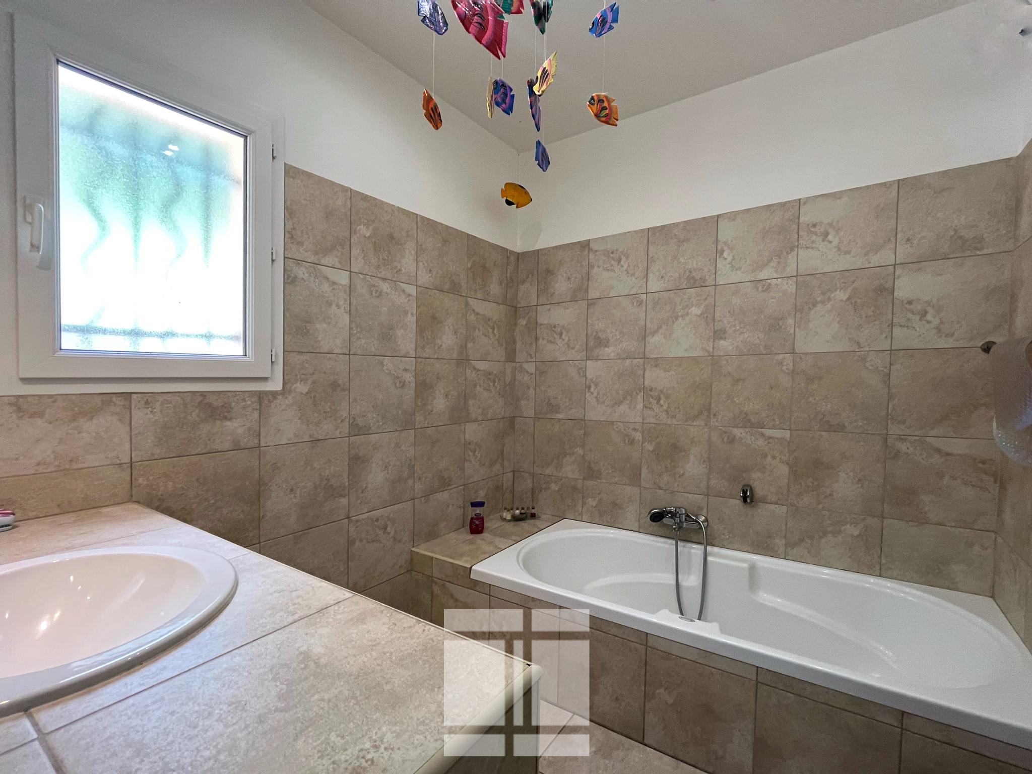 Coup de cœur à  Sarrola-Carcopino. Belle maison familiale de 259 m2 exposée plein sud avec piscine.