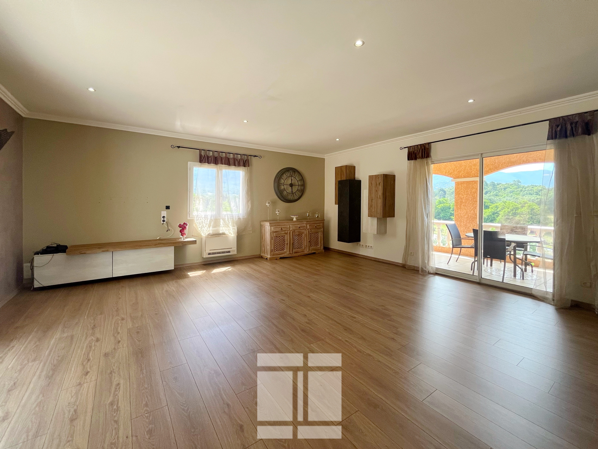 Villa coup de cœur 200m2 avec piscine Eccica-Suarella