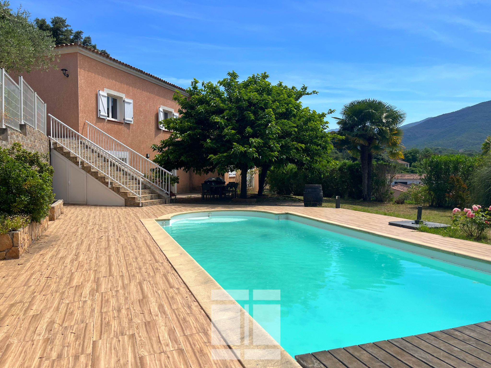 Villa coup de cœur 200m2 avec piscine Eccica-Suarella