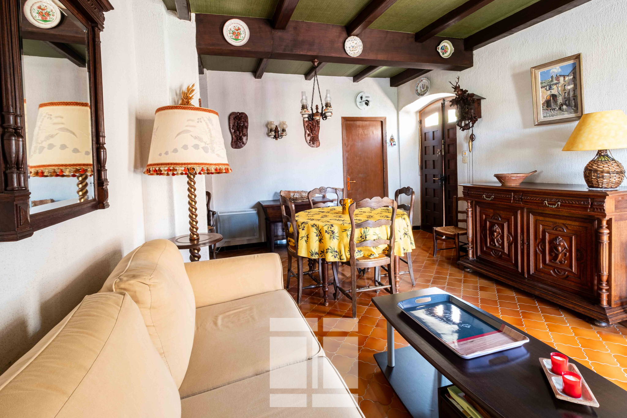 À Vendre   Appartement de Charme au Cœur du Village de Piana