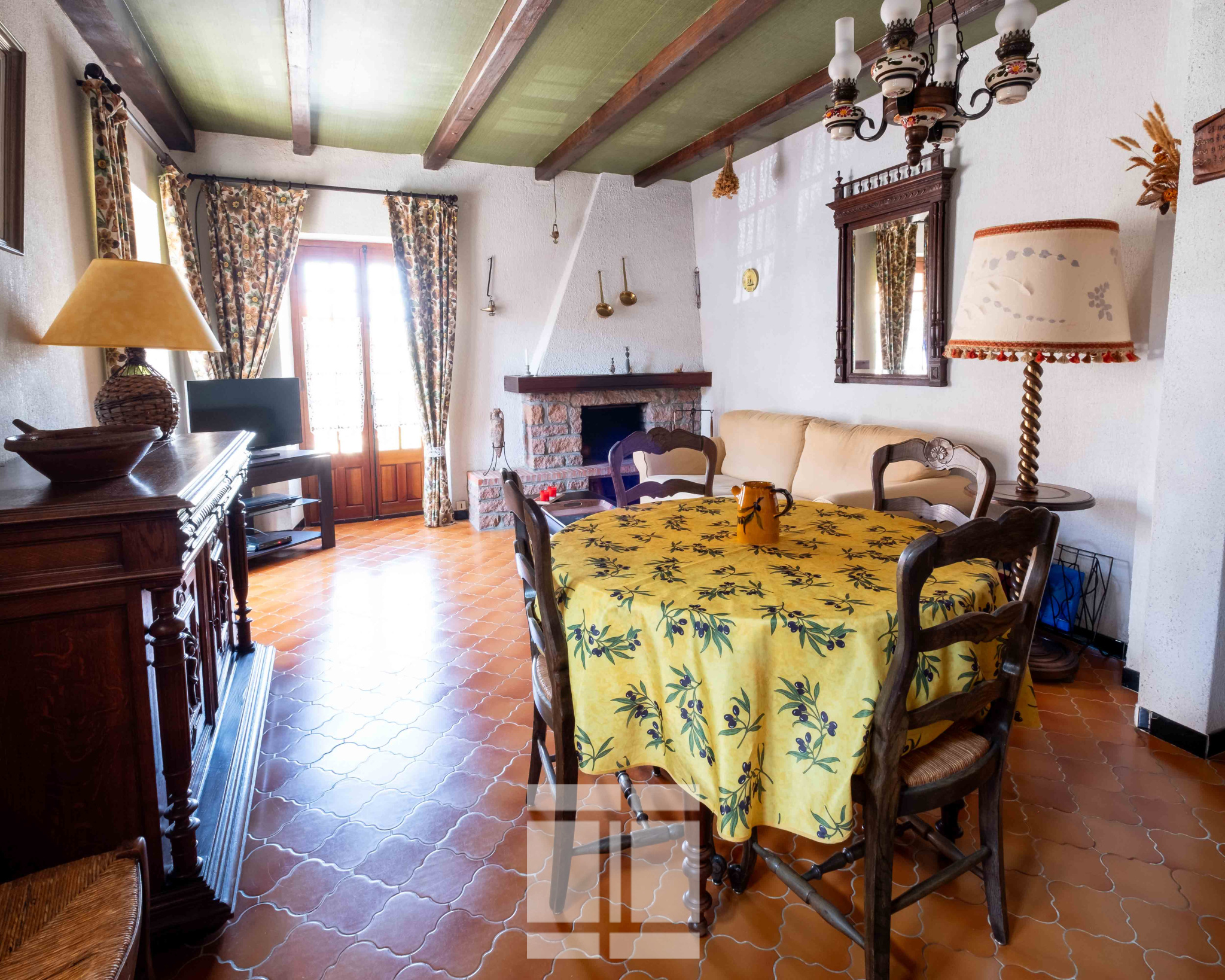 À Vendre   Appartement de Charme au Cœur du Village de Piana
