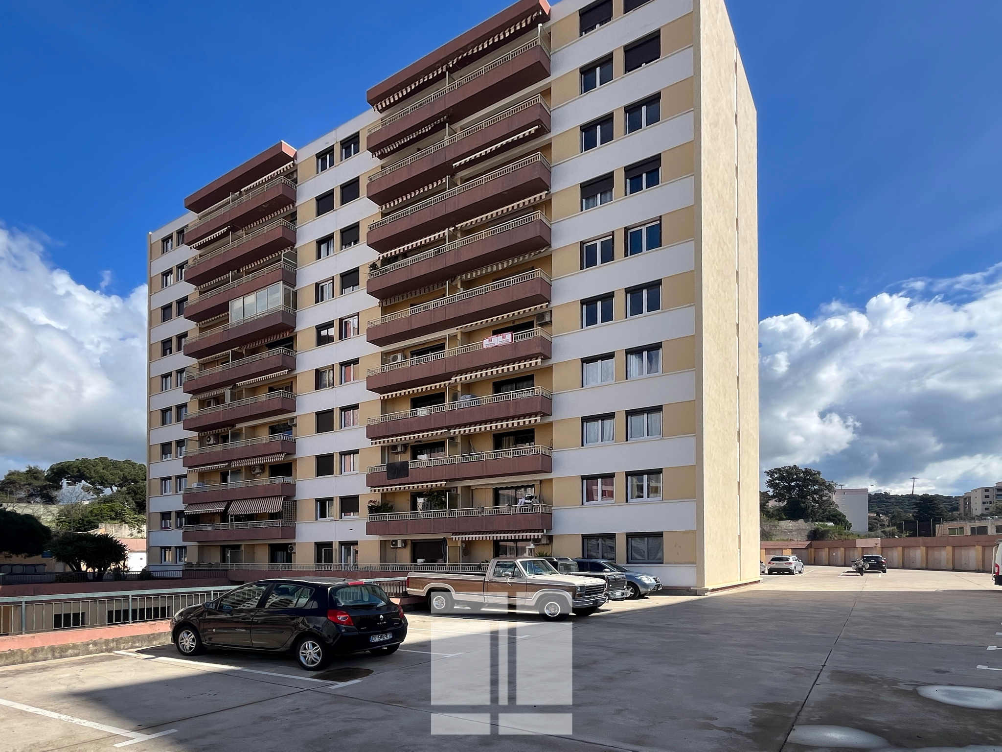 T4 95M2 ENTRÉE DE VILLE AJACCIO