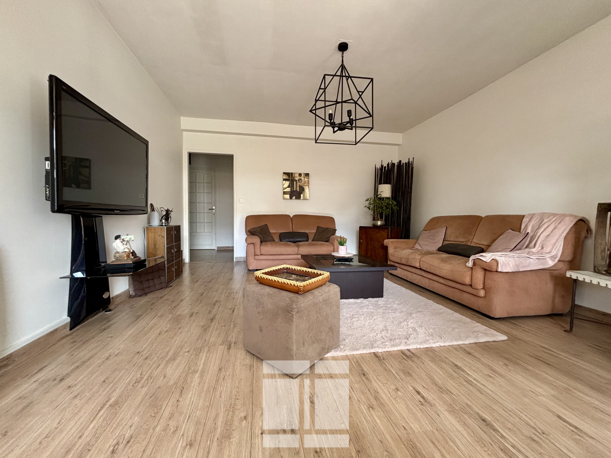 OPPORTUNITÉ 4 PIECES 96m2 LUMINEUX ET PARFAIT ETAT PROCHE TOUTES COMMODITÉS