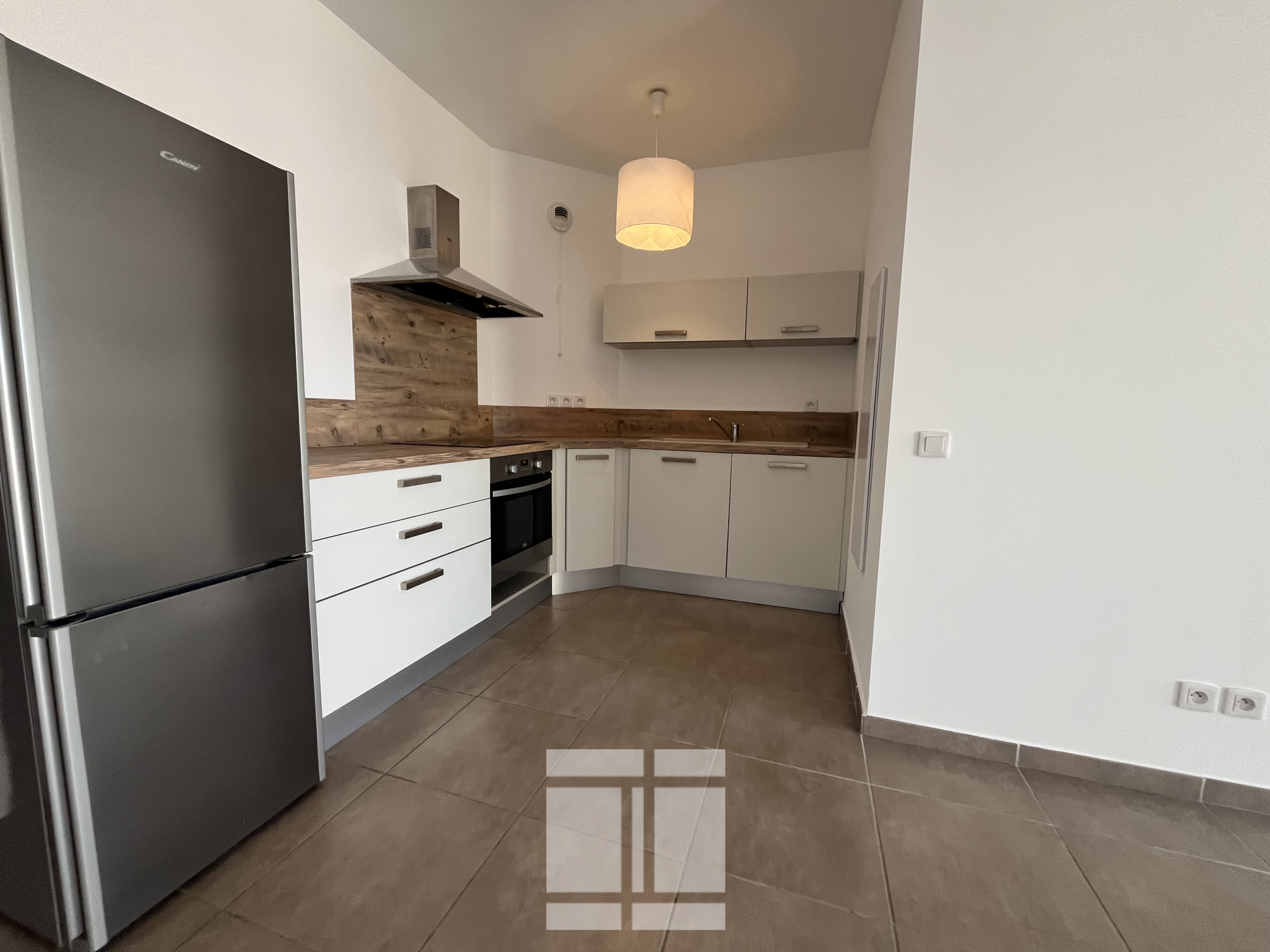 PORTICCIO - GRAND T3 VUE MER AVEC GRANDE TERRASSE ET SON JARDIN PRIVATIF