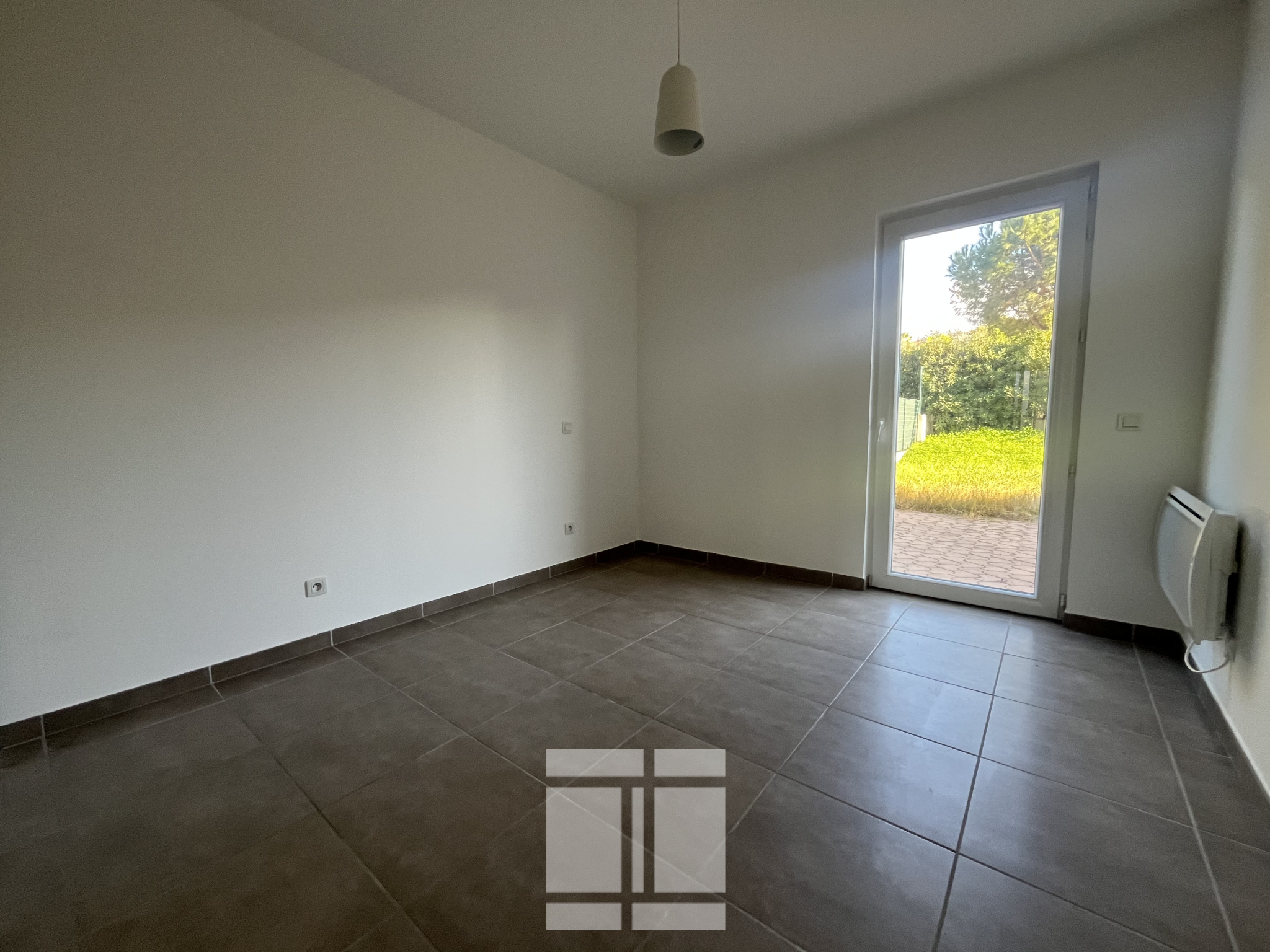 PORTICCIO - GRAND T3 VUE MER AVEC GRANDE TERRASSE ET SON JARDIN PRIVATIF