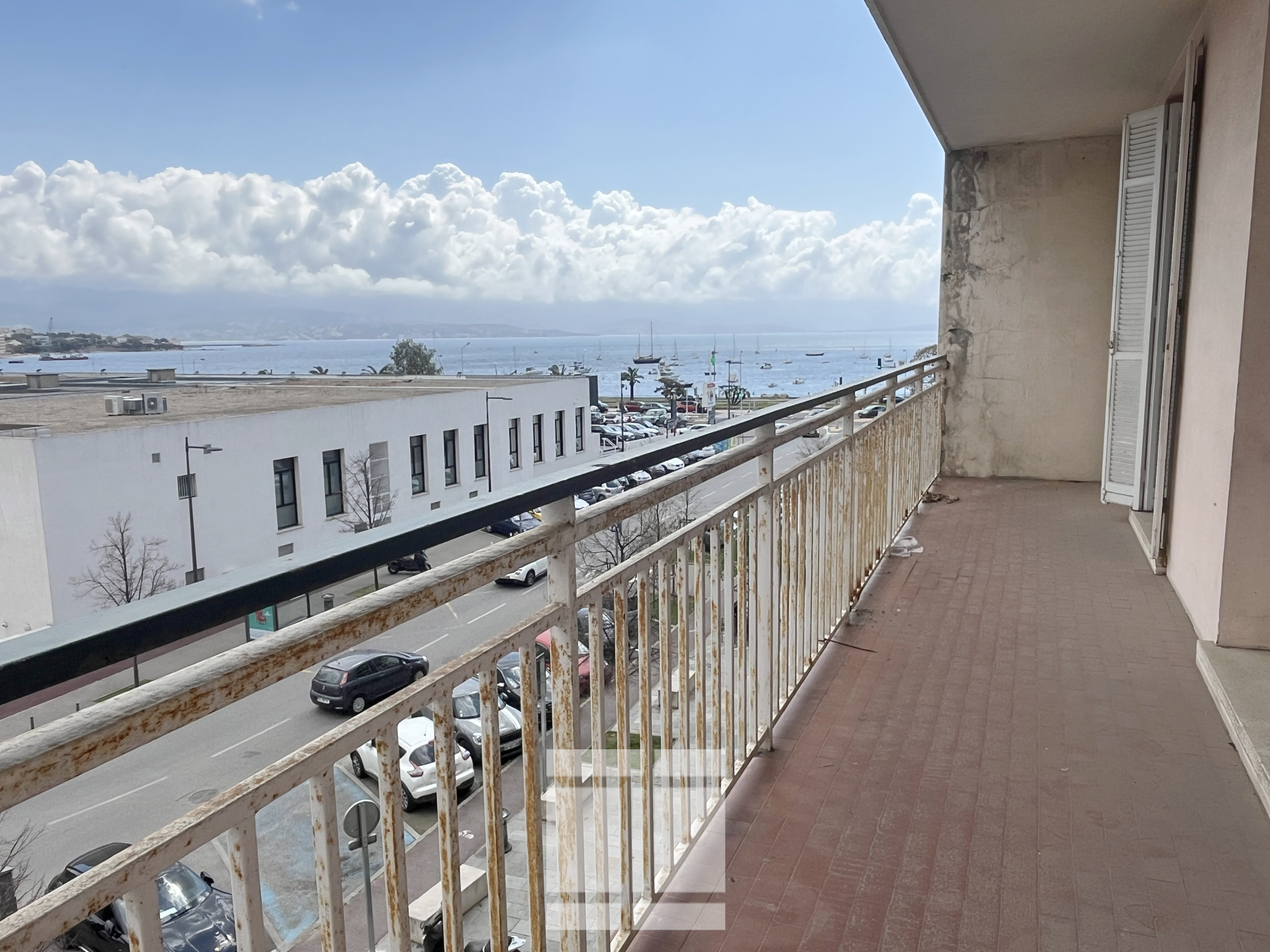 AJACCIO - GRAND T3 VUE MER DE 75M2