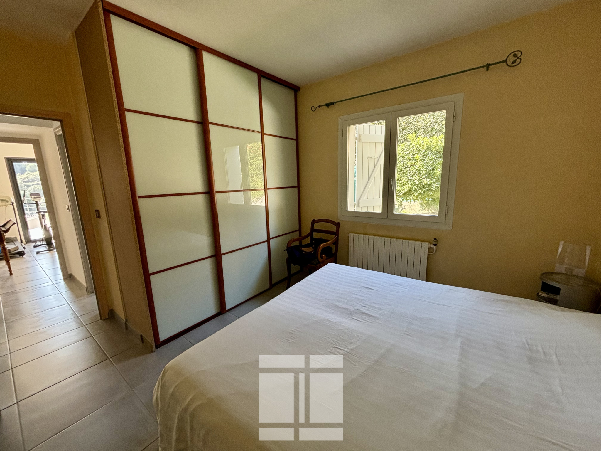 Superbe villa de 291m2 avec 2500m2 de terrain à proximité immédiate d'Ajaccio et de la Rive SUD