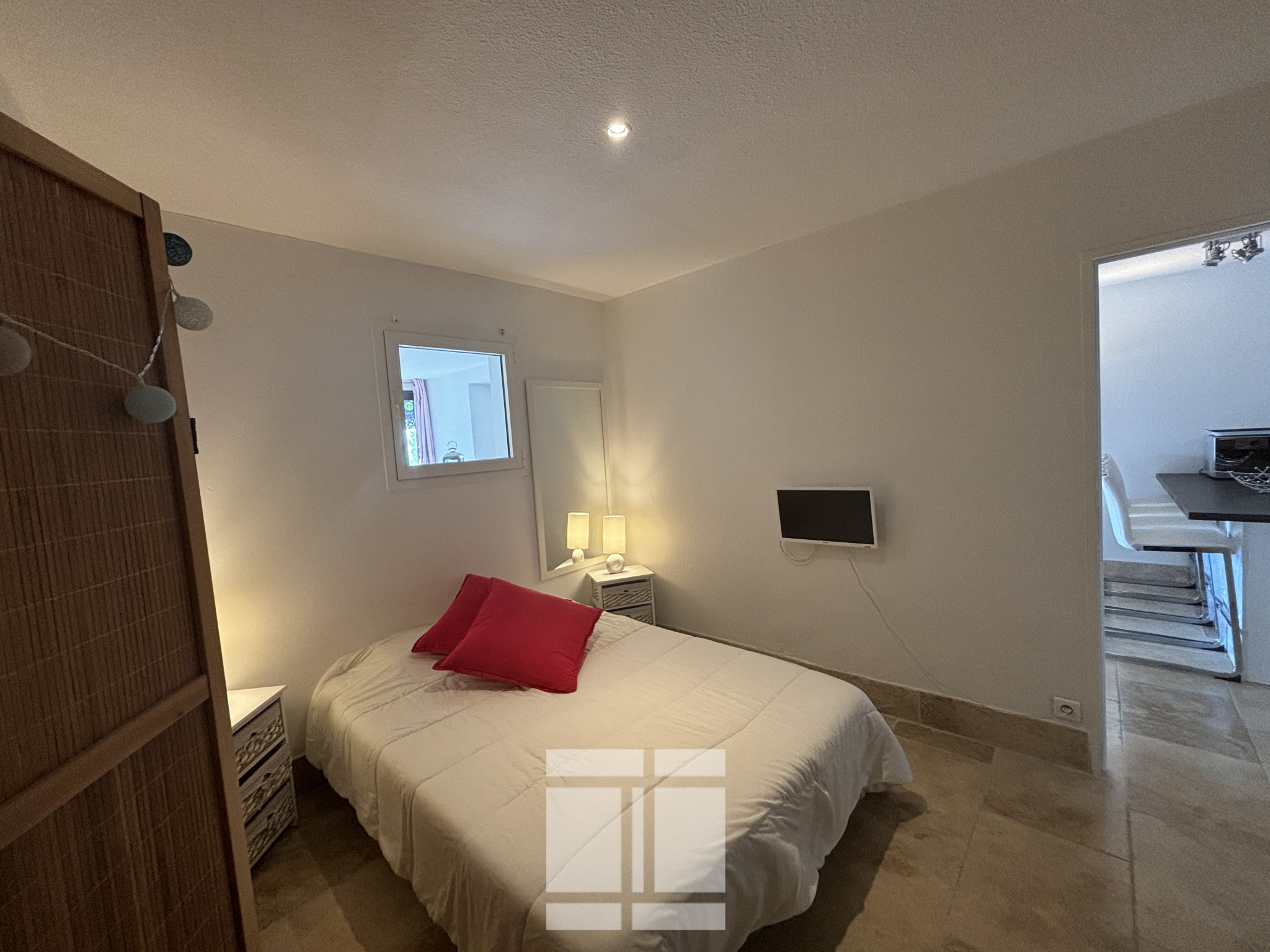 PORTICCIO - JOLI T2/3 AVEC GRANDE TERRASSE DE 30 M2 VUE MER