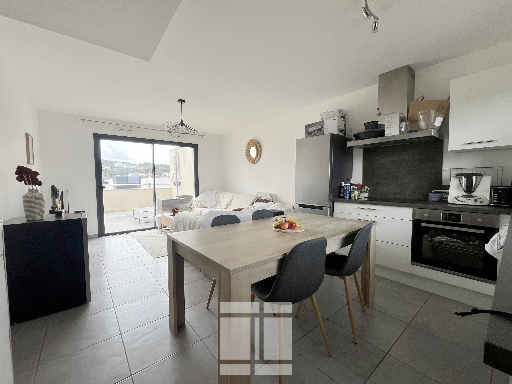 PORTICCIO - T2 DERNIER ETAGE AVEC GRANDE TERRASSE DE 25 M2