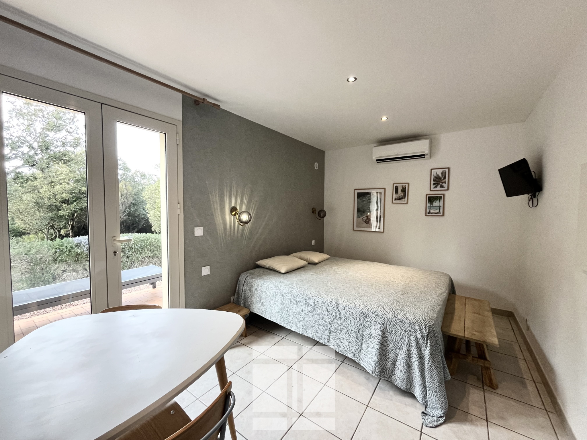 Vente exclusive : Propriété à Bonifacio!