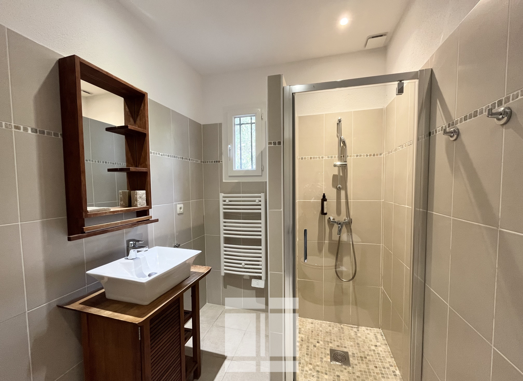 Vente exclusive : Propriété à Bonifacio!