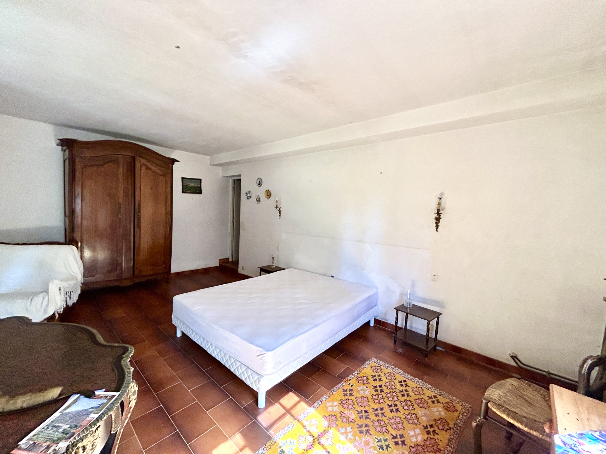 A VENDRE - MAISON A FORT POTENTIEL A DEUX PAS DE CALVI
