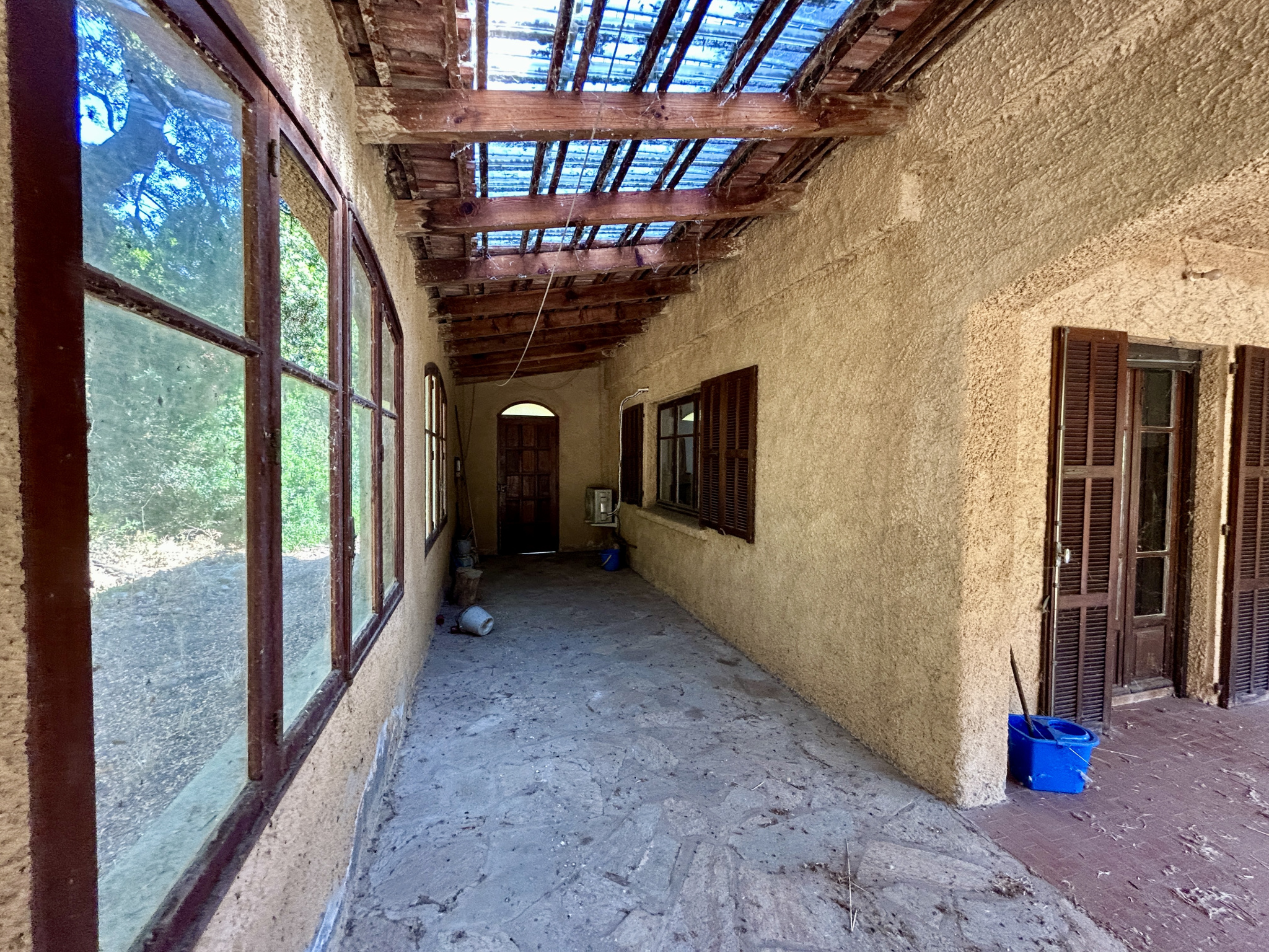 A VENDRE - MAISON A FORT POTENTIEL A DEUX PAS DE CALVI