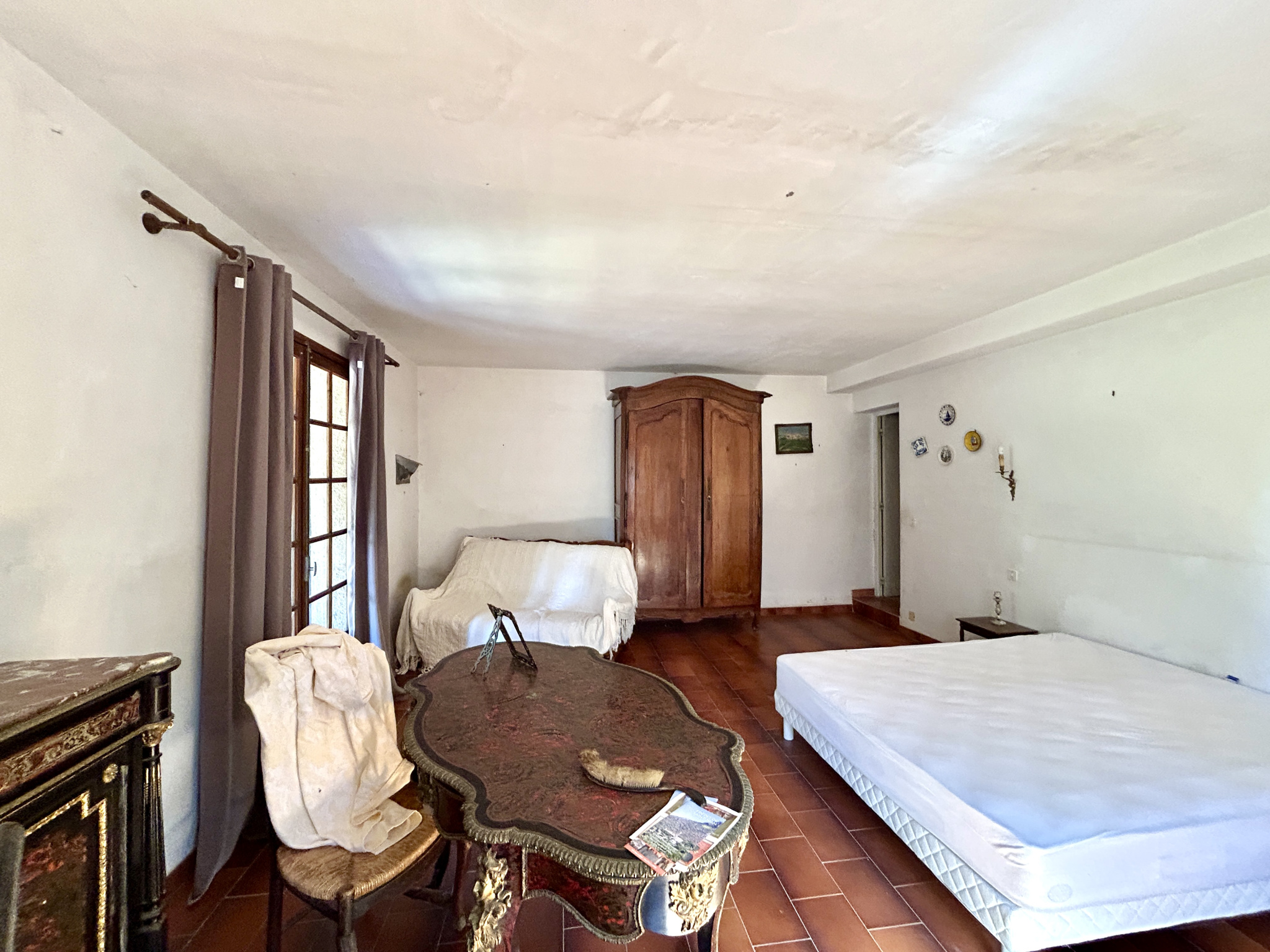 A VENDRE - MAISON A FORT POTENTIEL A DEUX PAS DE CALVI