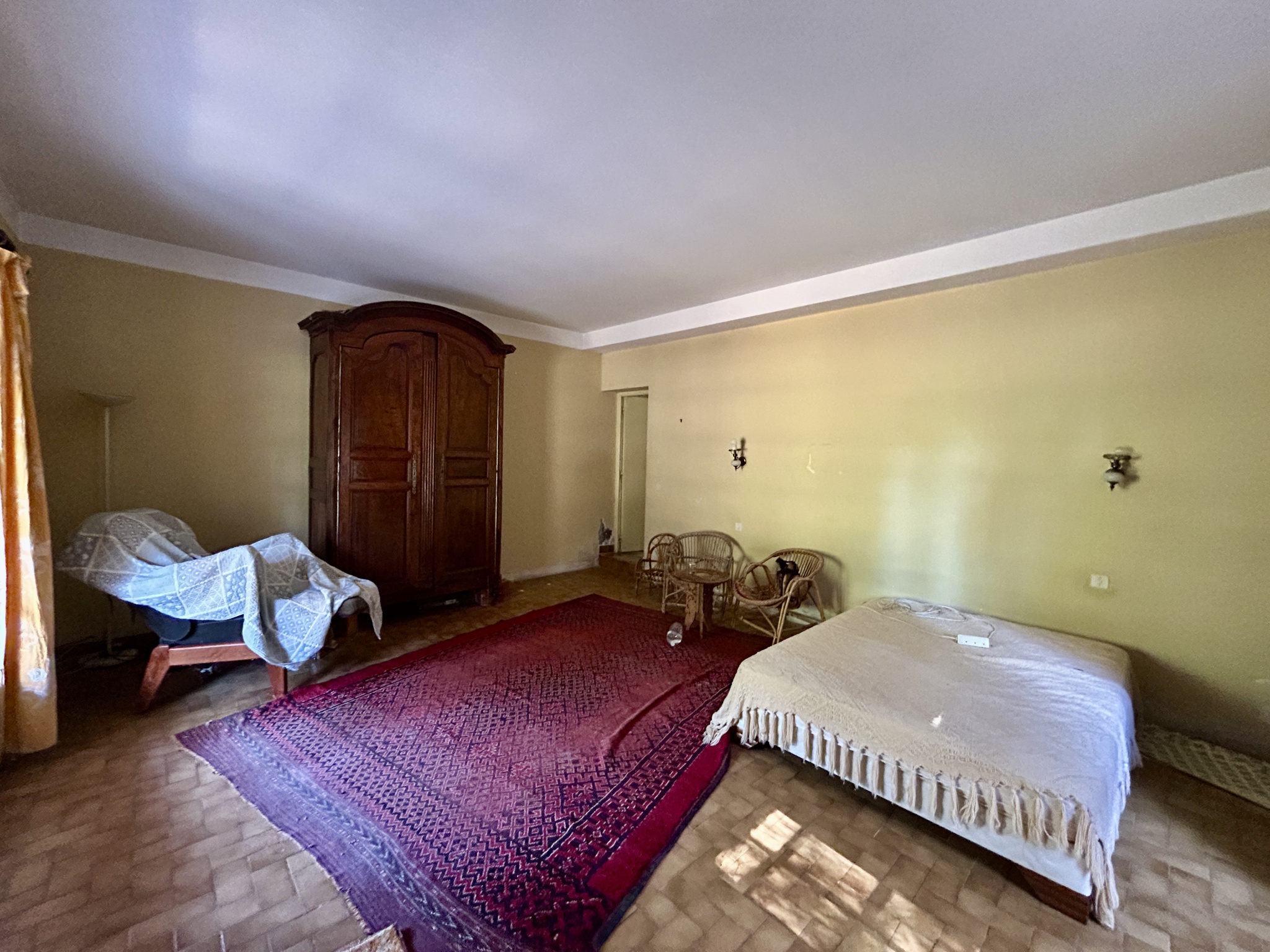 A VENDRE - MAISON A FORT POTENTIEL A DEUX PAS DE CALVI