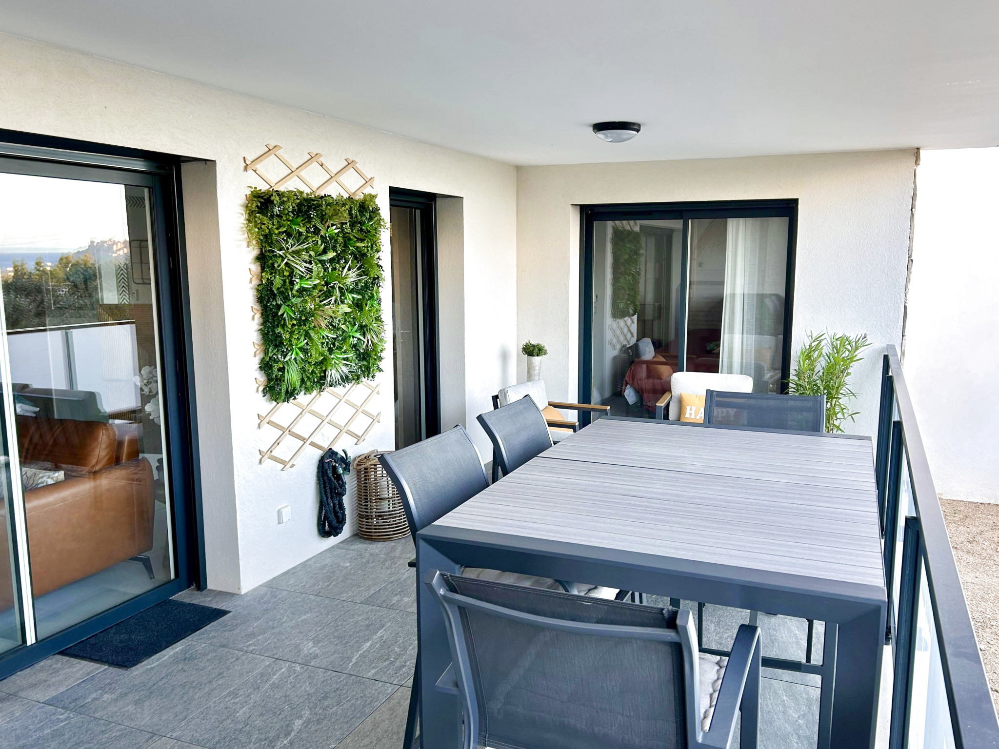 A VENDRE -T3 VUE MER ET CITADELLE - 62m2 - AVEC GRANDE TERRASSE ET PISCINE - CALVI