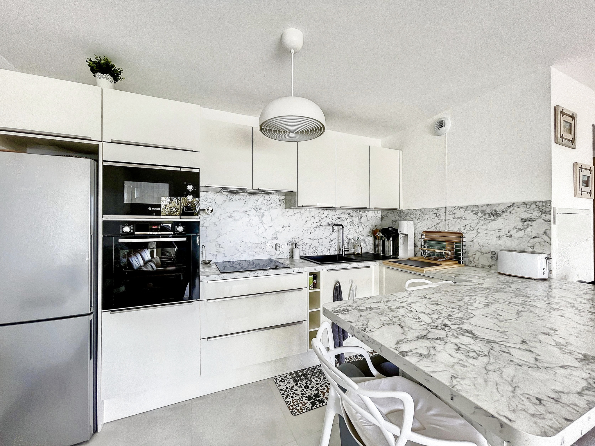 A VENDRE -T3 VUE MER ET CITADELLE - 62m2 - AVEC GRANDE TERRASSE ET PISCINE - CALVI