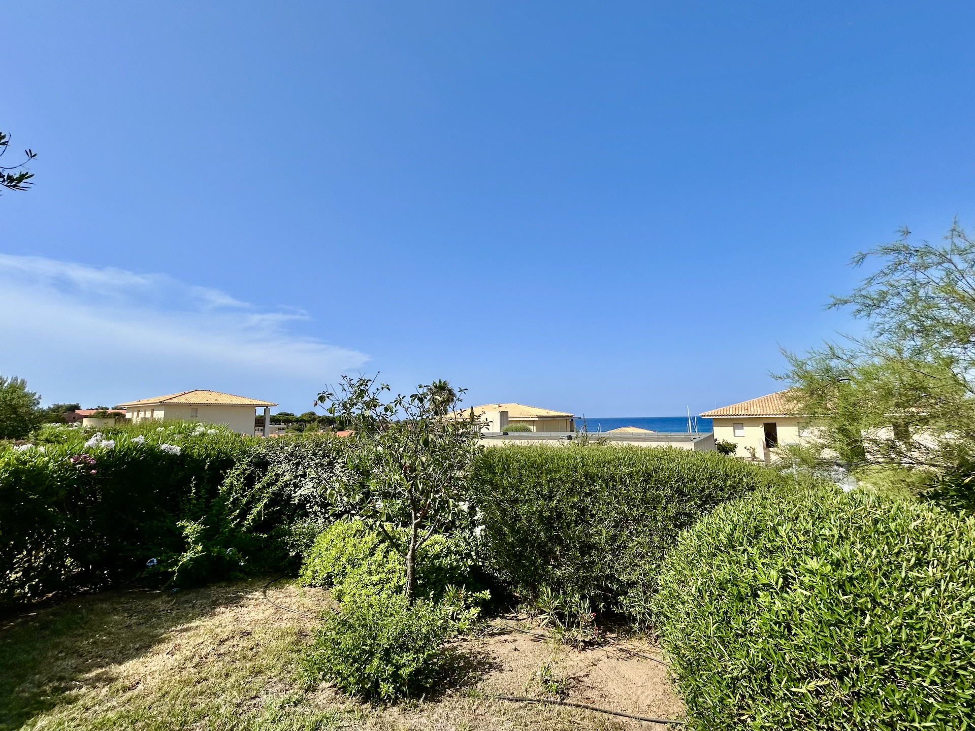 A VENDRE - REZ DE JARDIN 400M DE LA PLAGE - LUMIO