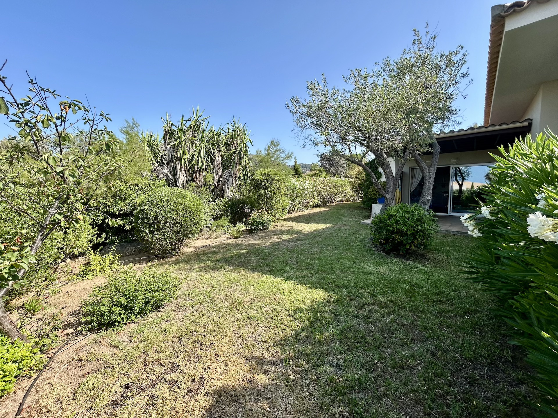 A VENDRE - REZ DE JARDIN 400M DE LA PLAGE - LUMIO