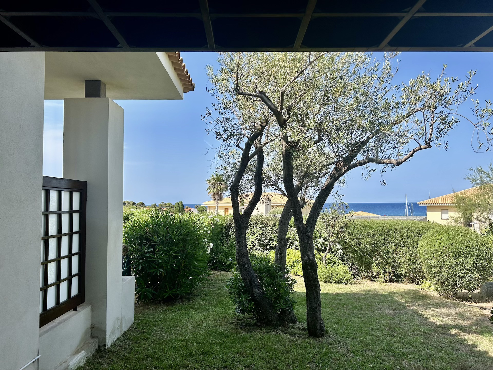 A VENDRE - REZ DE JARDIN 400M DE LA PLAGE - LUMIO