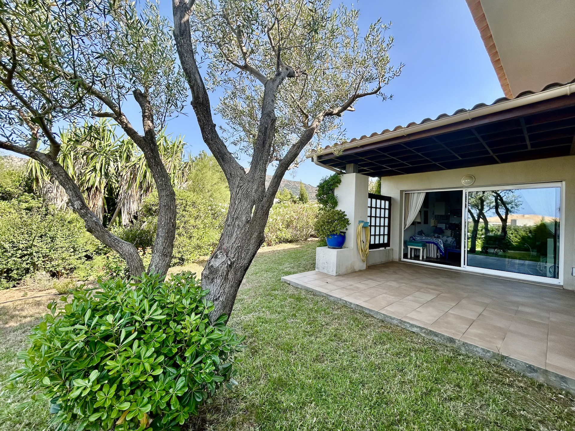 A VENDRE - REZ DE JARDIN 400M DE LA PLAGE - LUMIO