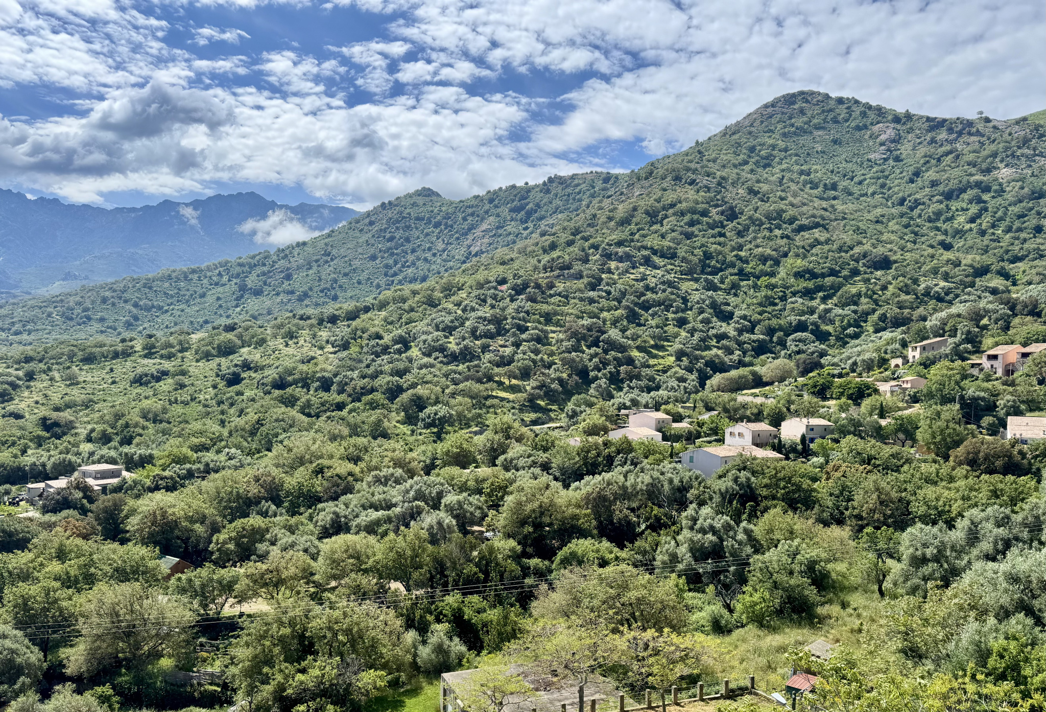 A VENDRE - MAISON DE VILLAGE - AVAPESSA