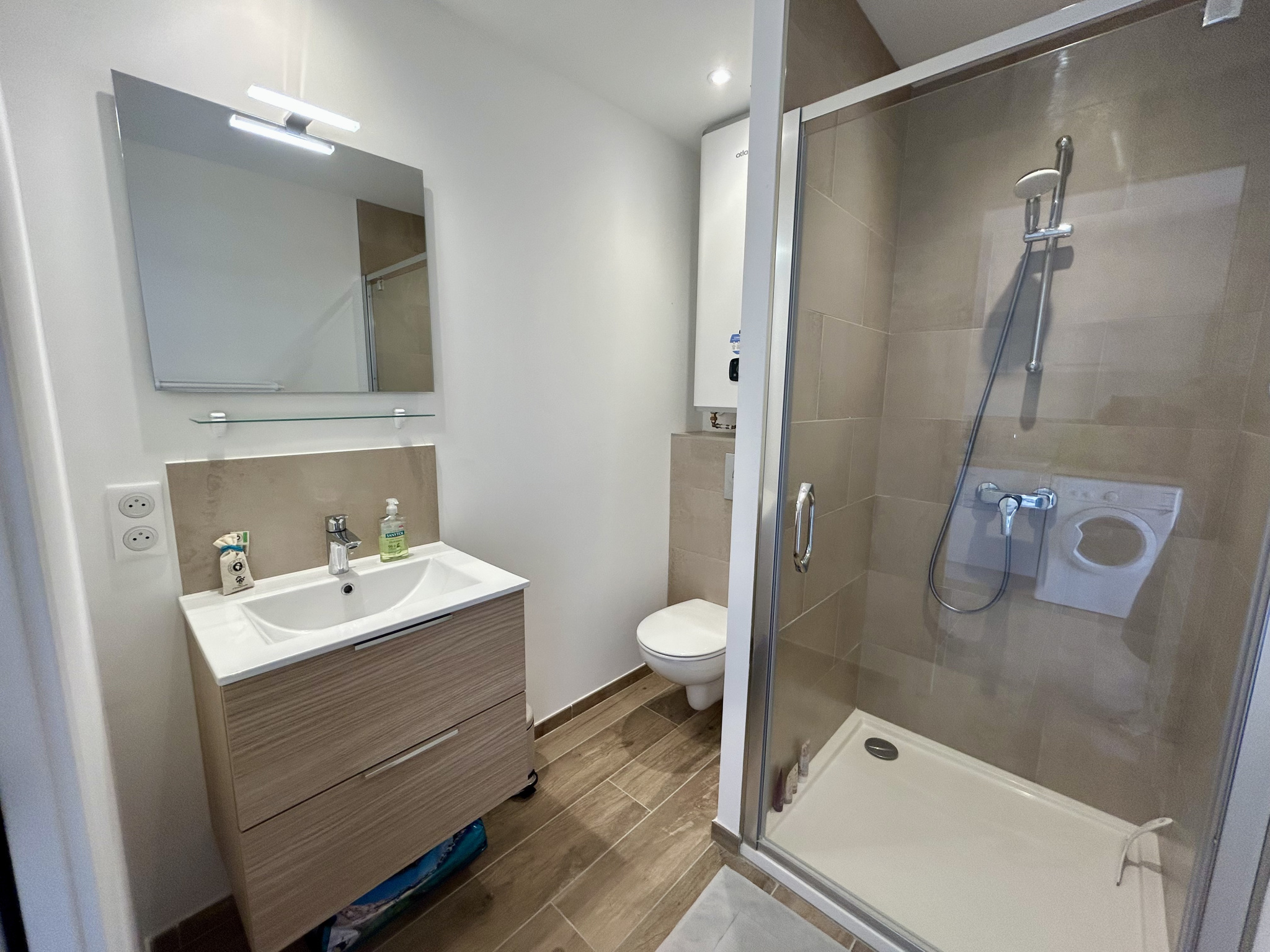 A VENDRE - APPARTEMENT REFAIT A NEUF AVEC VUE MER ET MONTAGNES - LUMIO