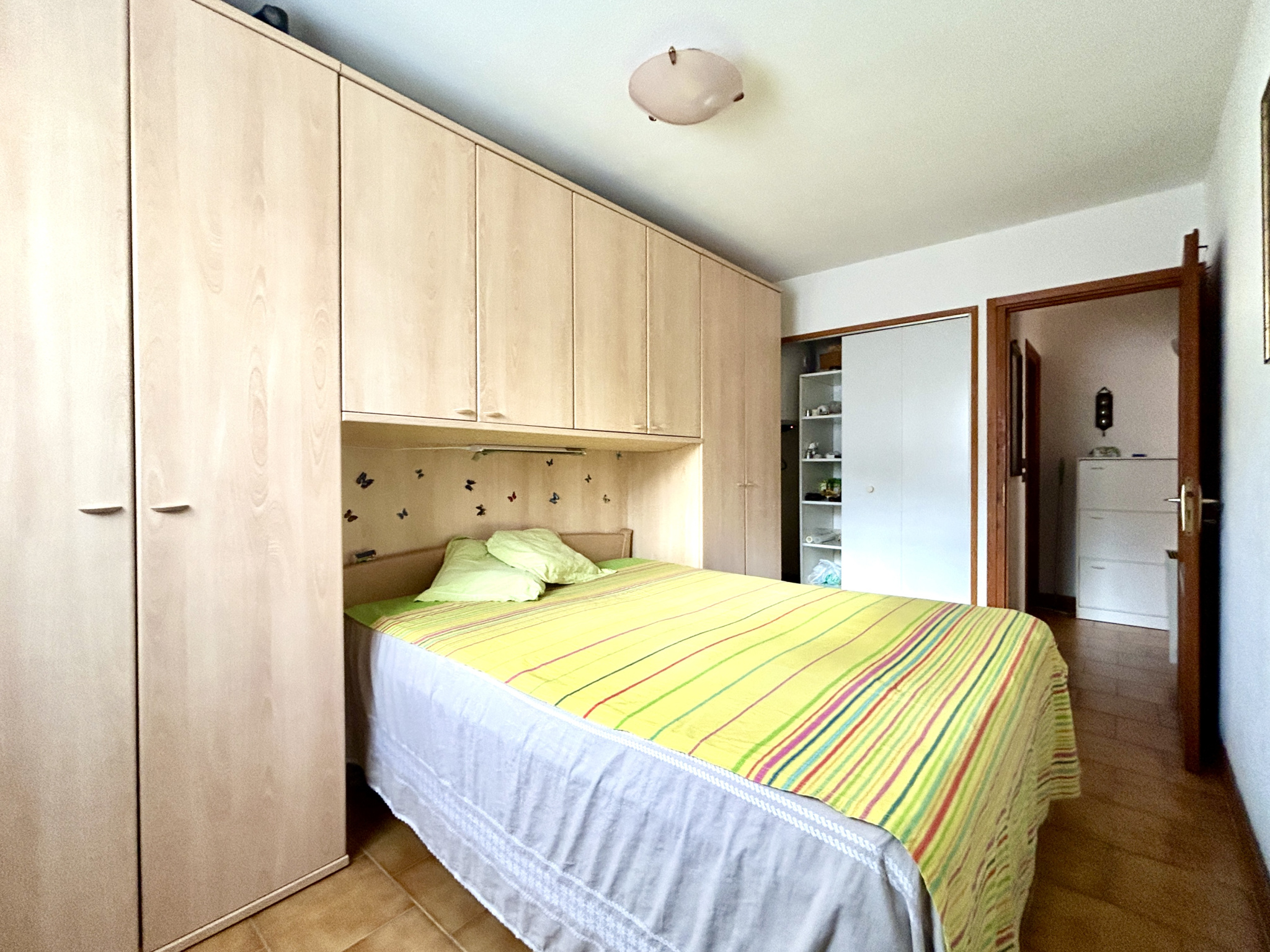 A VENDRE - APPARTEMENT DE TYPE 2 -42m2 AVEC TERRASSE - CENTRE VILLE - L'ILE ROUSSE