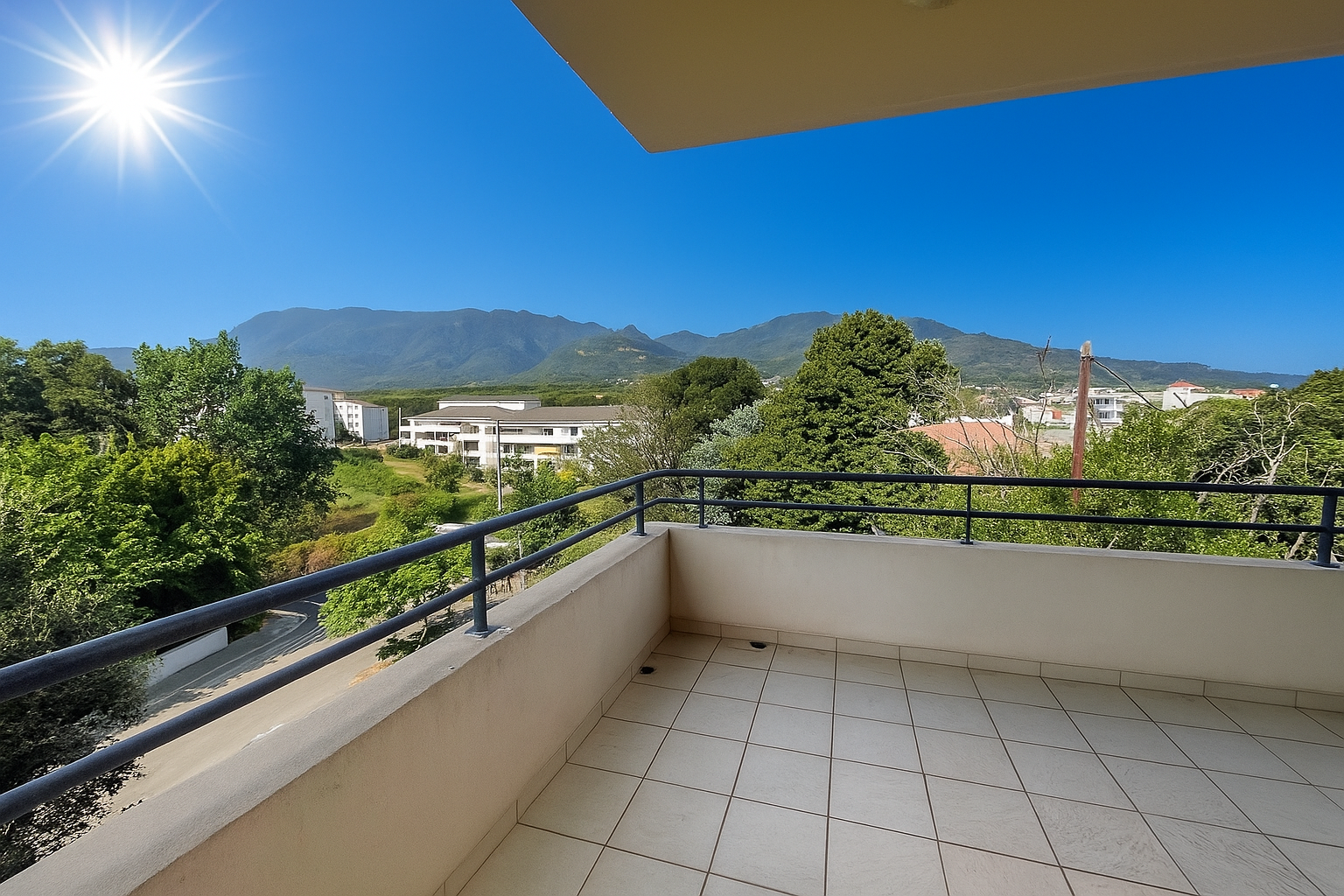 Moriani Plage / San Nicolao - Vue Montagne   À deux pas de la mer   Aucun travaux à prévoir
