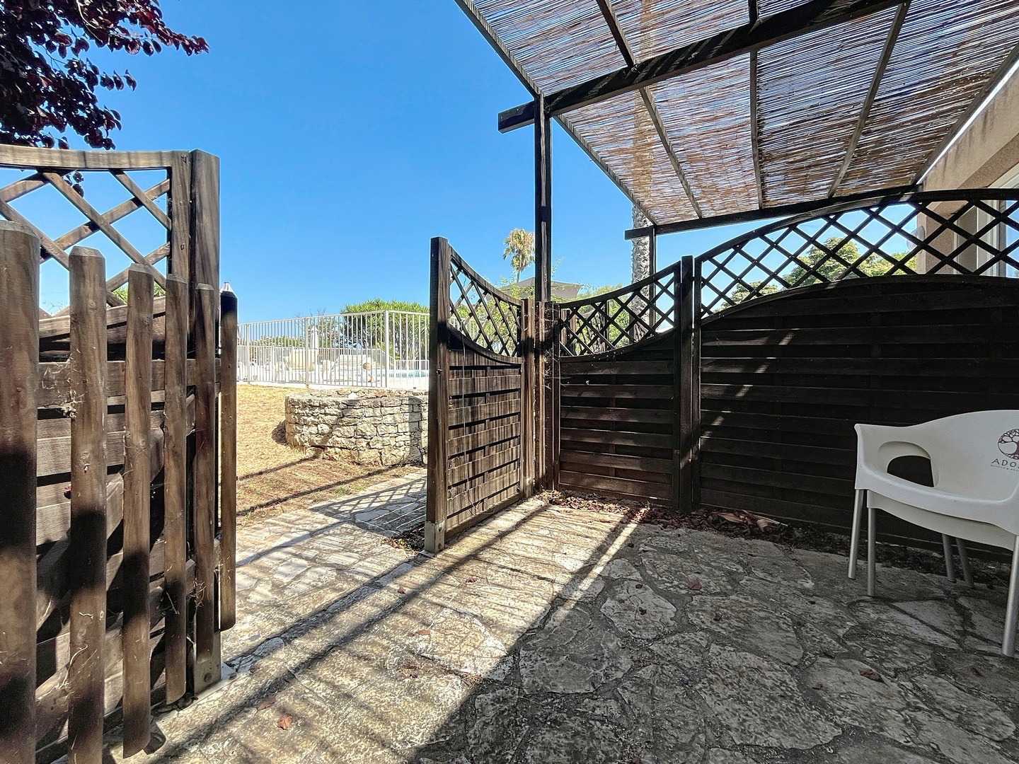 SAINT- FLORENT T1 CABINE DE 29 M2 AVEC TERRASSE