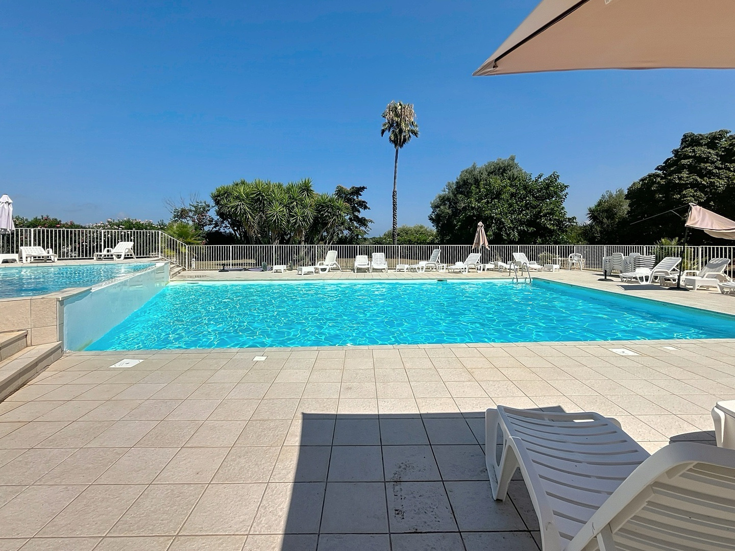 SAINT- FLORENT T1 CABINE DE 29 M2 AVEC TERRASSE