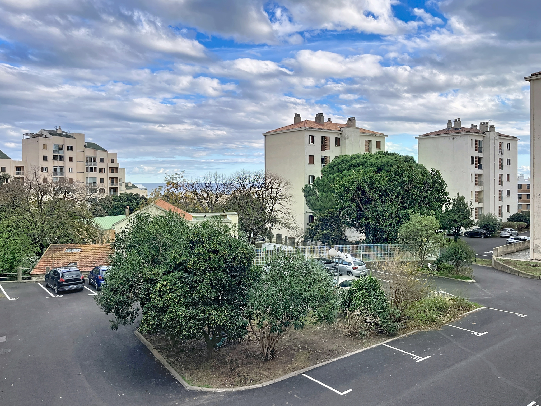 À VENDRE   F3 de 66 m2 avec cave et parking