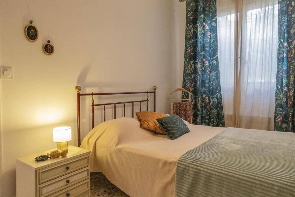 À VENDRE   Appartement F4, 89m2 avec terrasse de 100m2 et vue mer, Erbalunga village