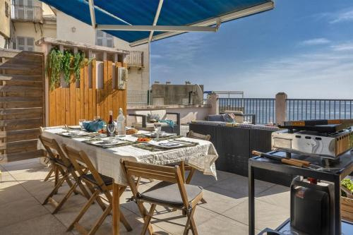 À VENDRE   Appartement F4, 89m2 avec terrasse de 100m2 et vue mer, Erbalunga village