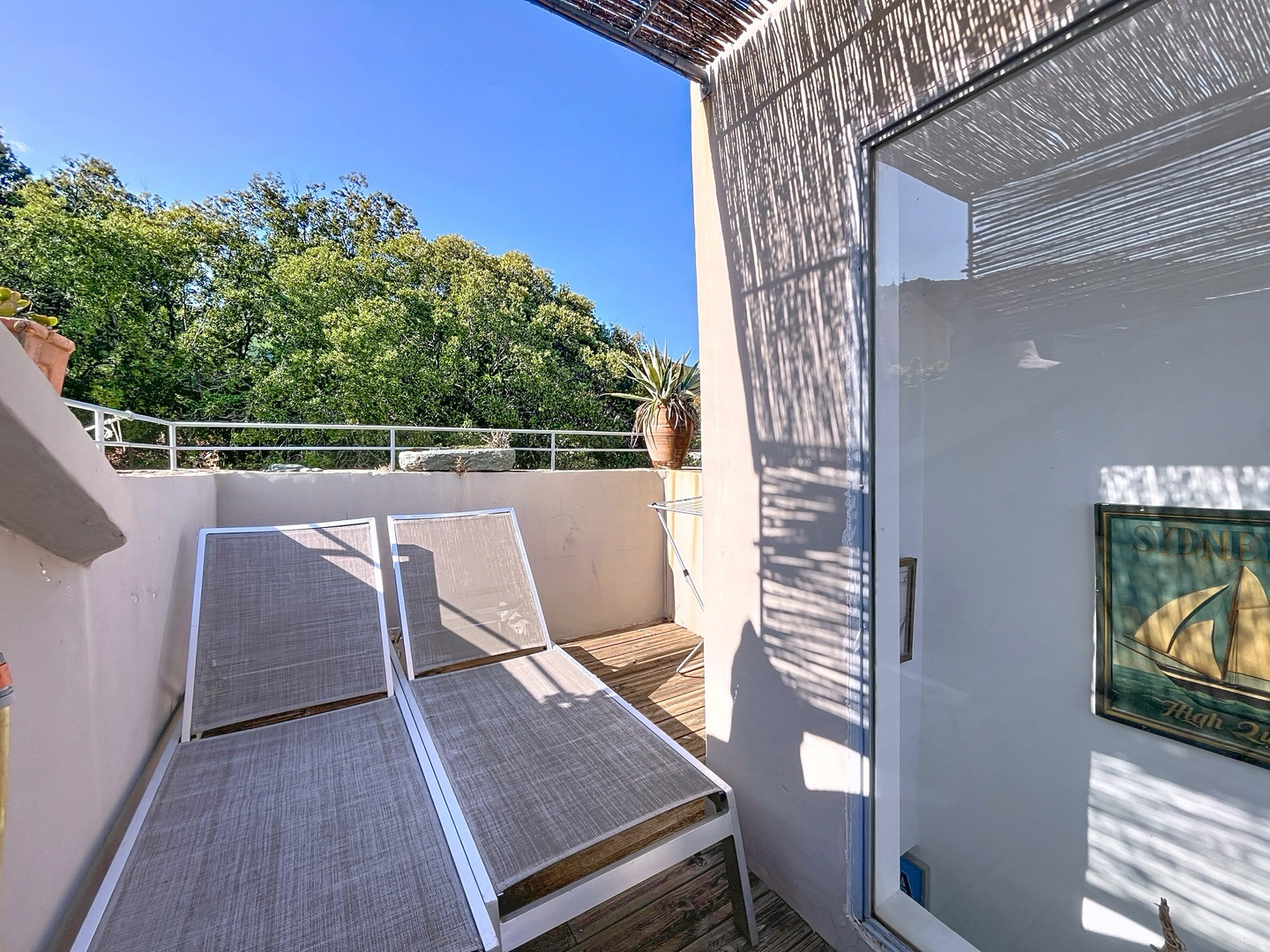 Appartement T3 rare à la vente, bénéficiant d’une situation exceptionnelle en plein cœur d’Erbalunga, face à l